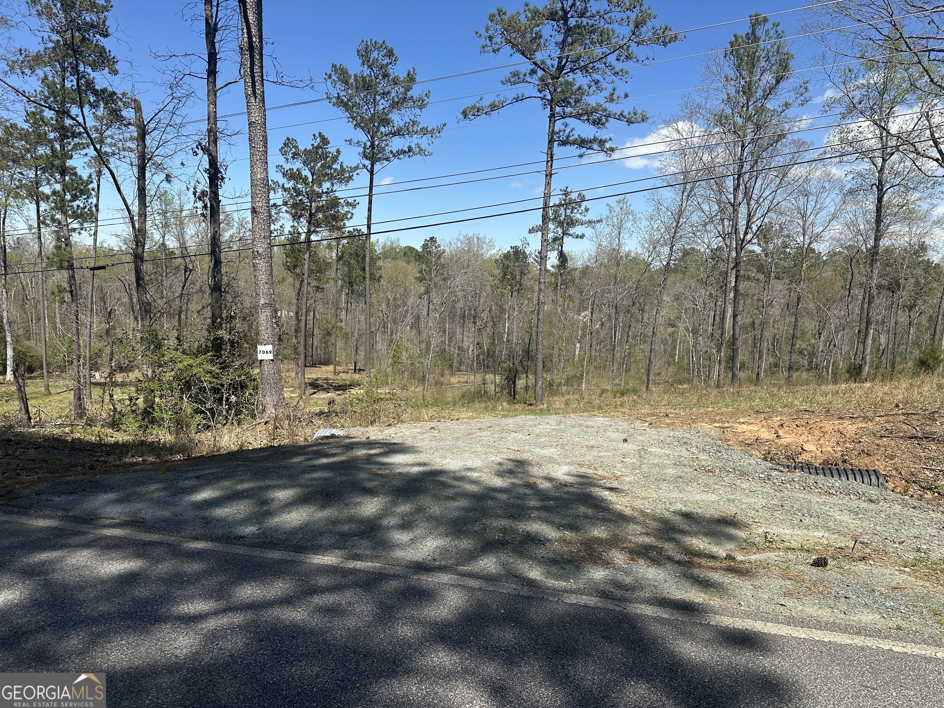 7069 New Forsyth Road Property Photo