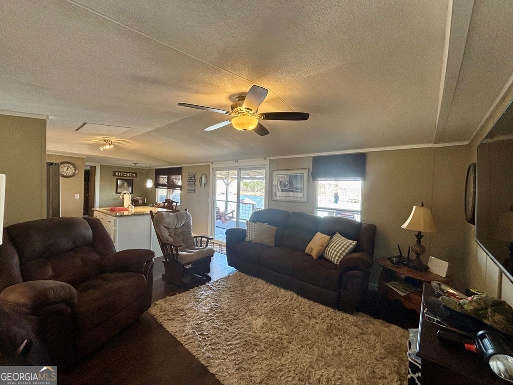 287 Foxglove Property Photo 11