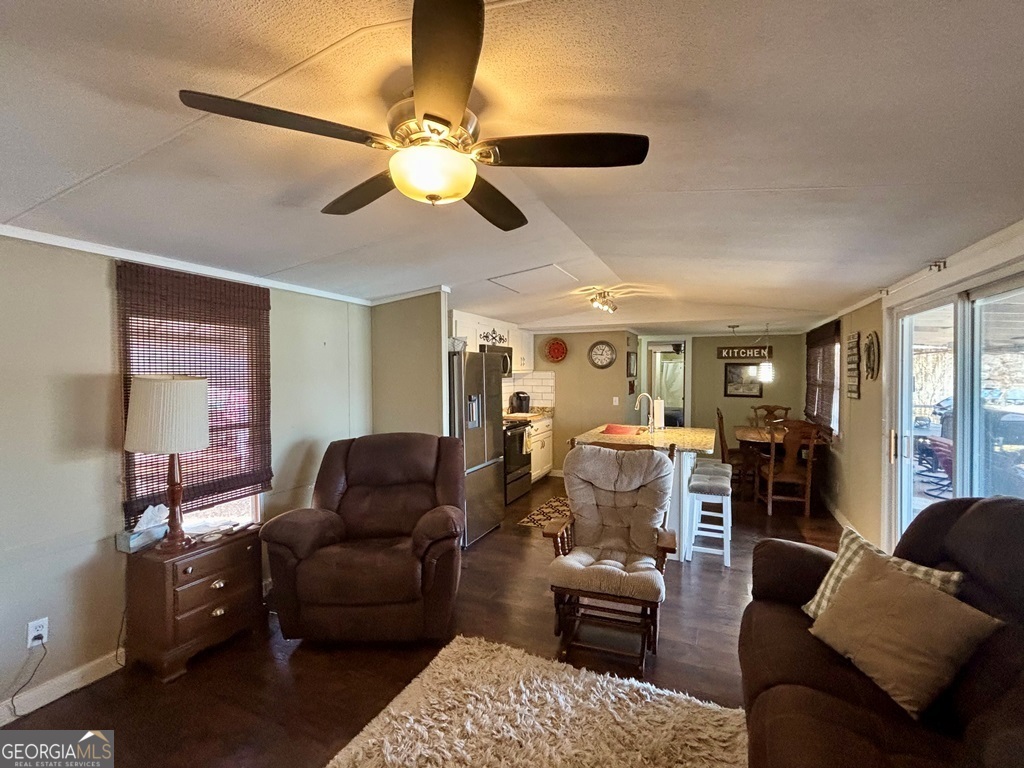 287 Foxglove Property Photo 12