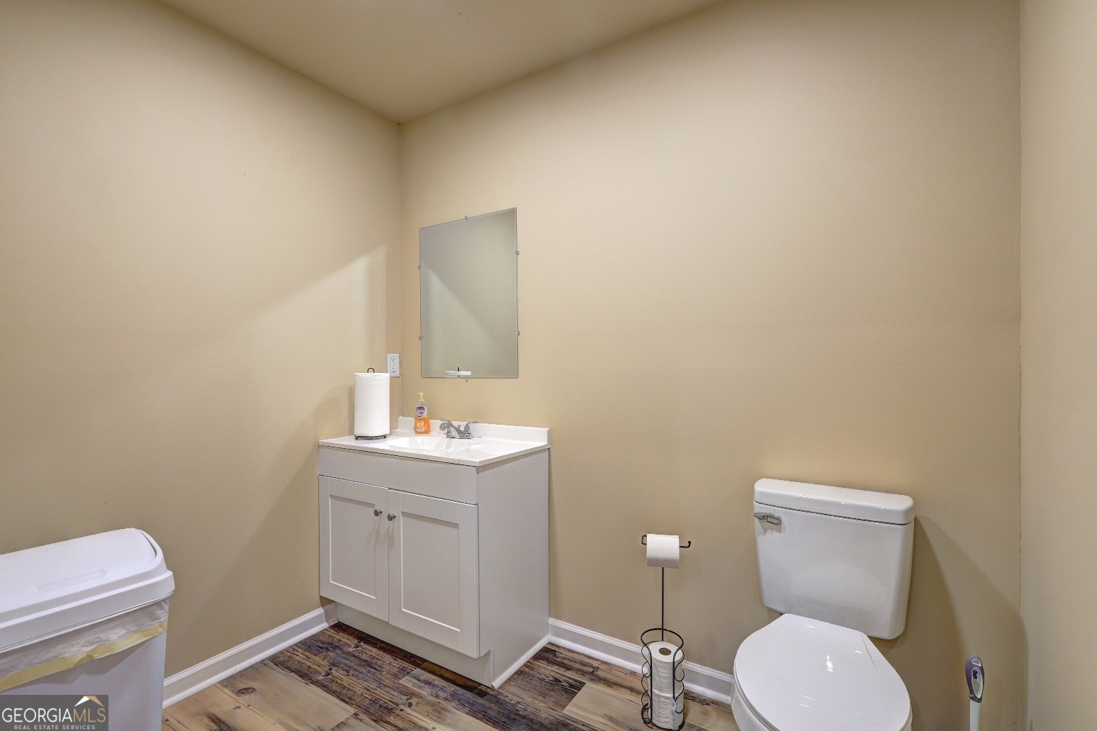 15 Market Street Property Photo 14