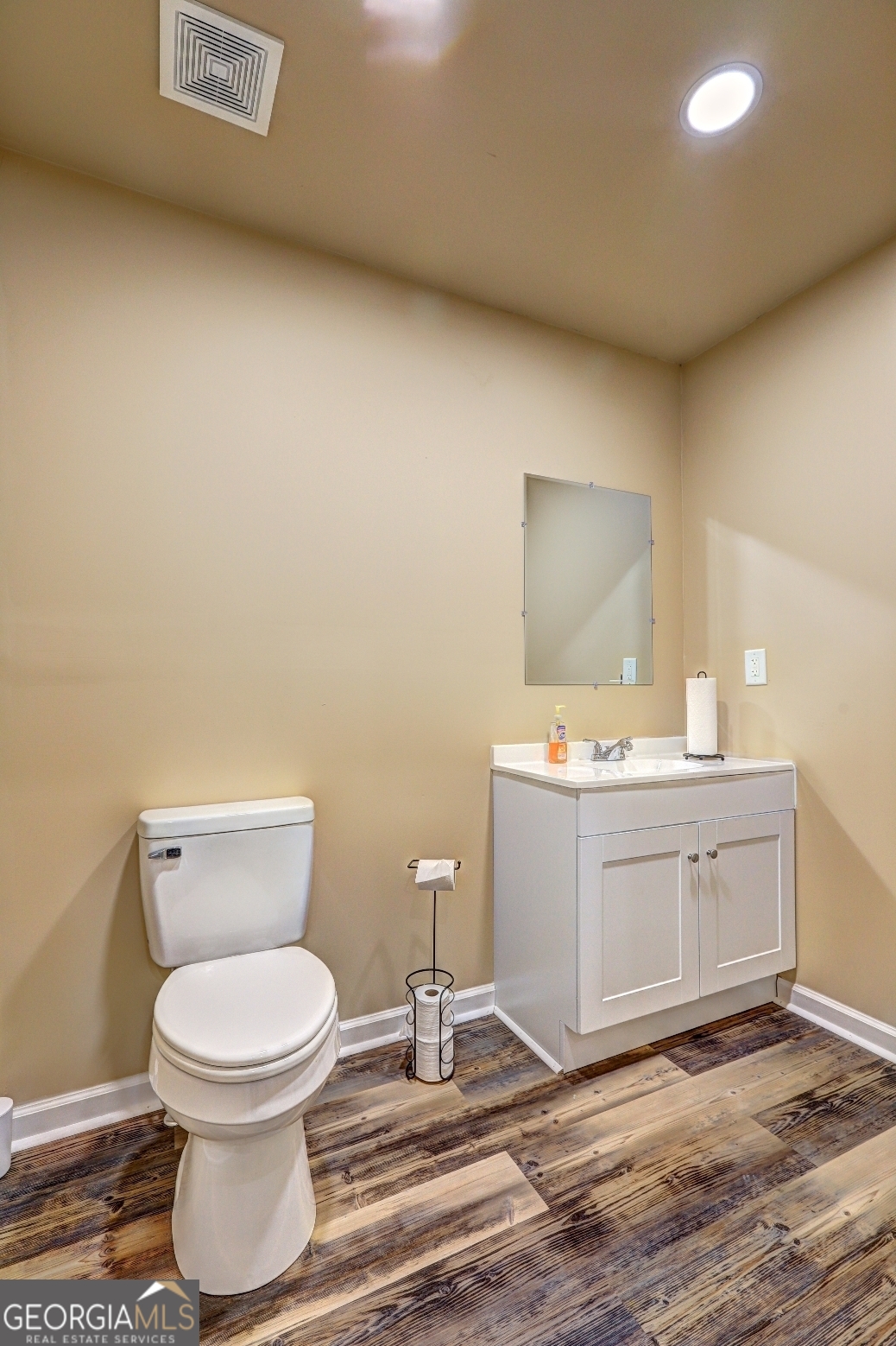 15 Market Street Property Photo 17