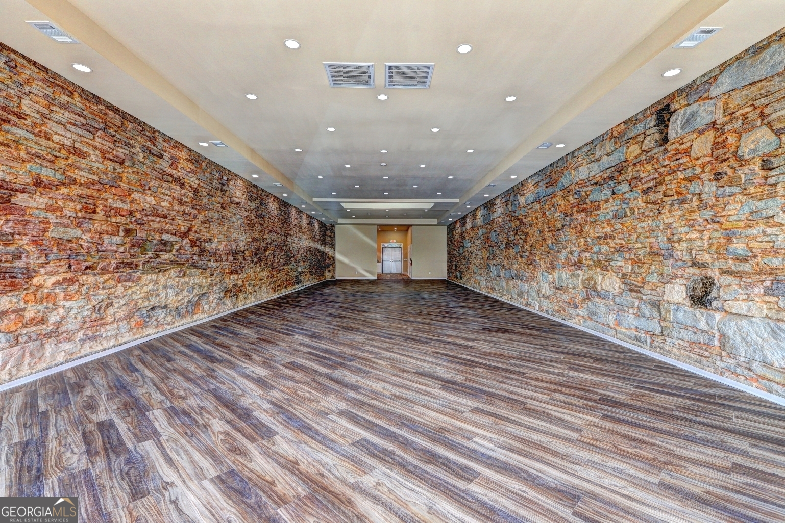 15 Market Street Property Photo 20