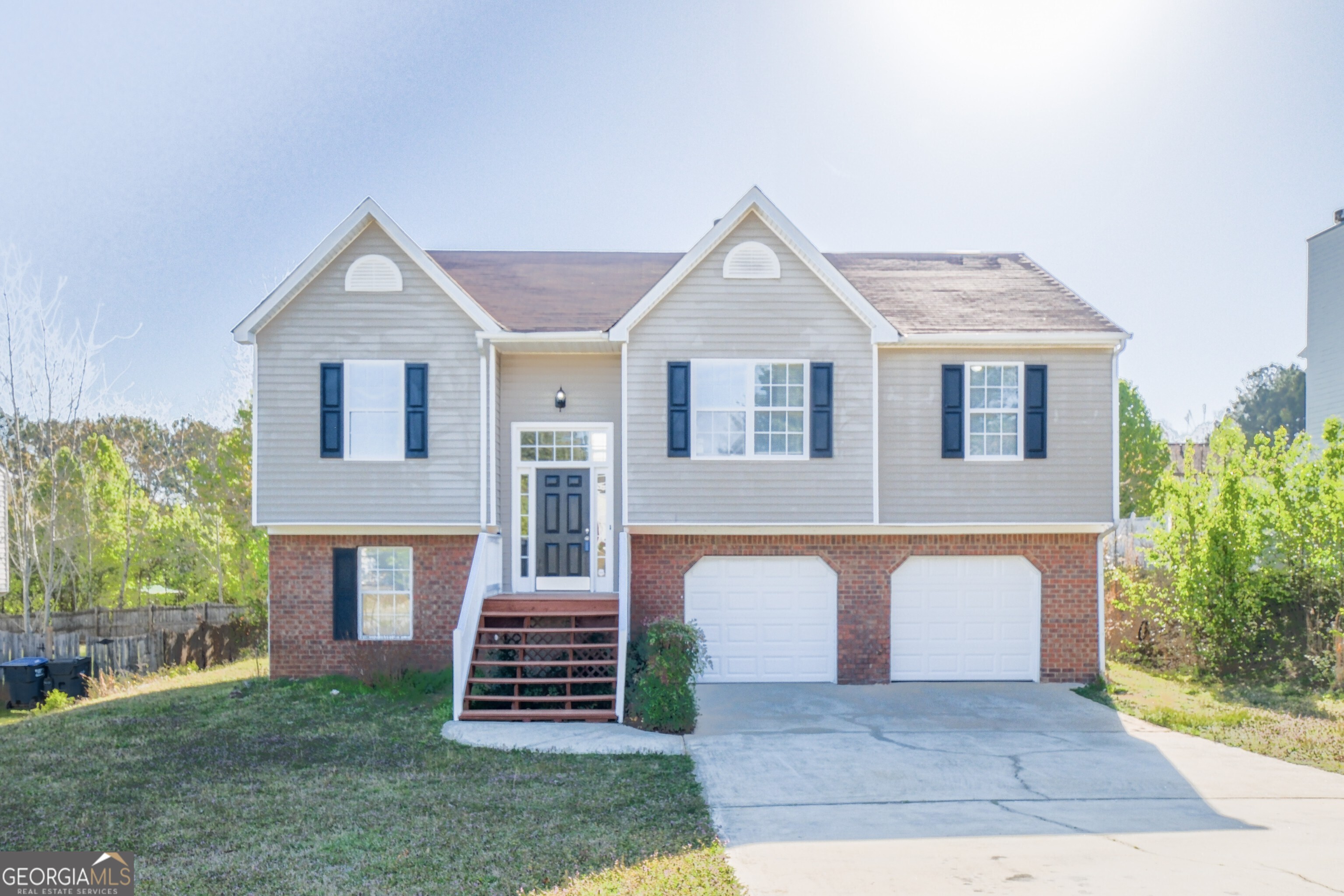 861 Terance Avenue Property Photo