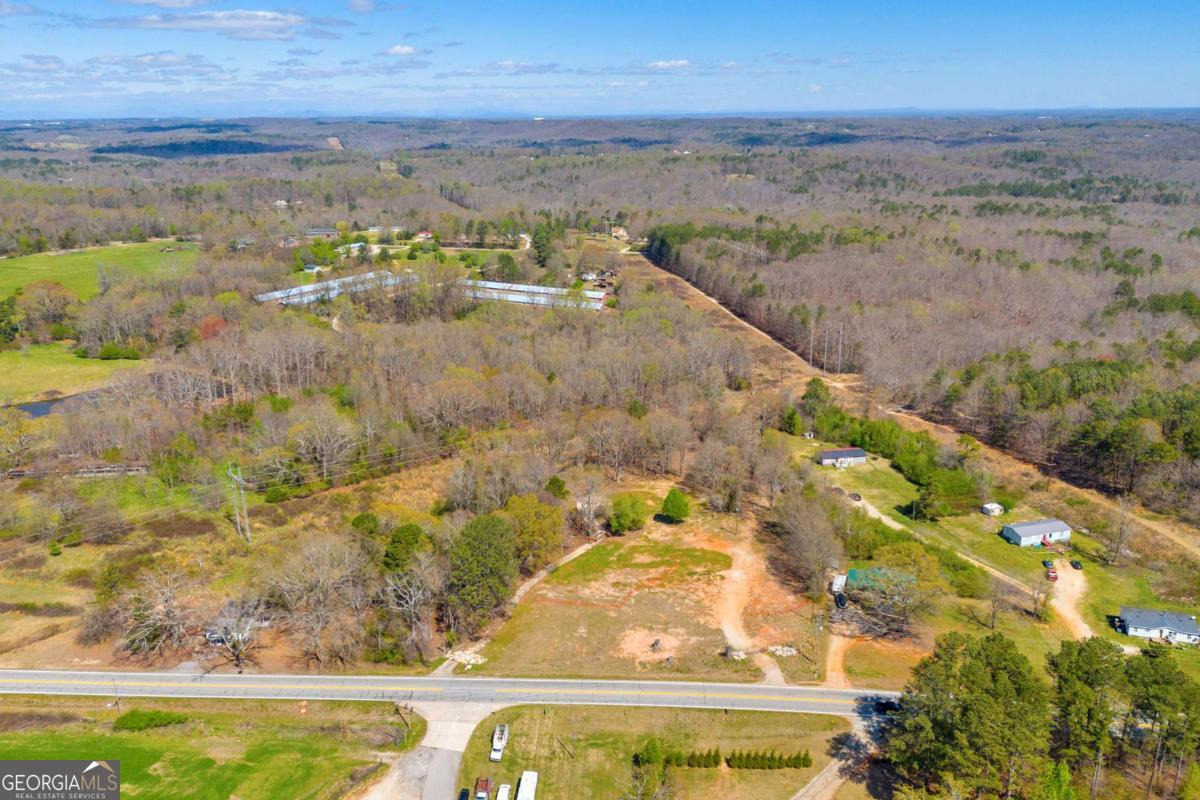 7174 Highway 53 Property Photo 3