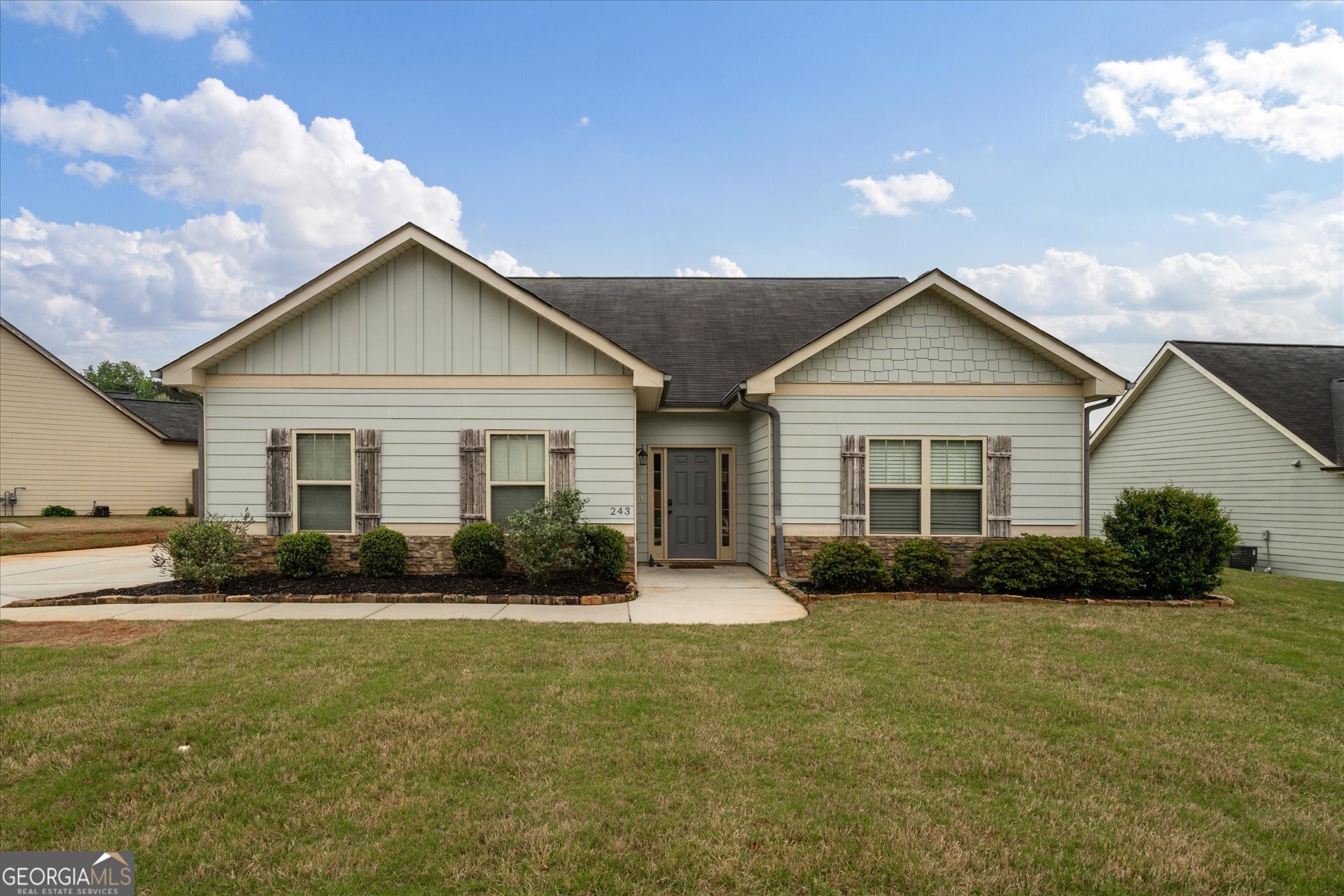 243 Summergate Lane Property Photo