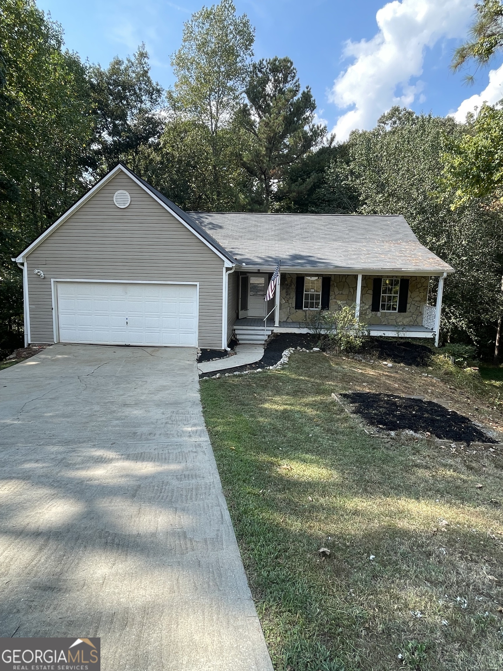 3013 Rockview Drive Property Photo