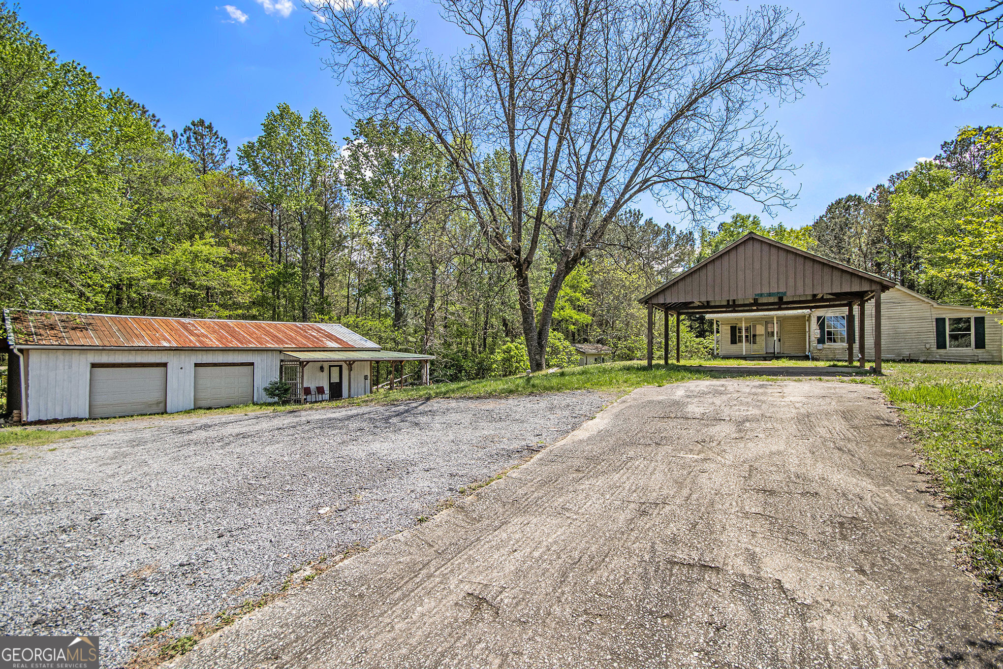 1516 Old County Farm Road Property Photo