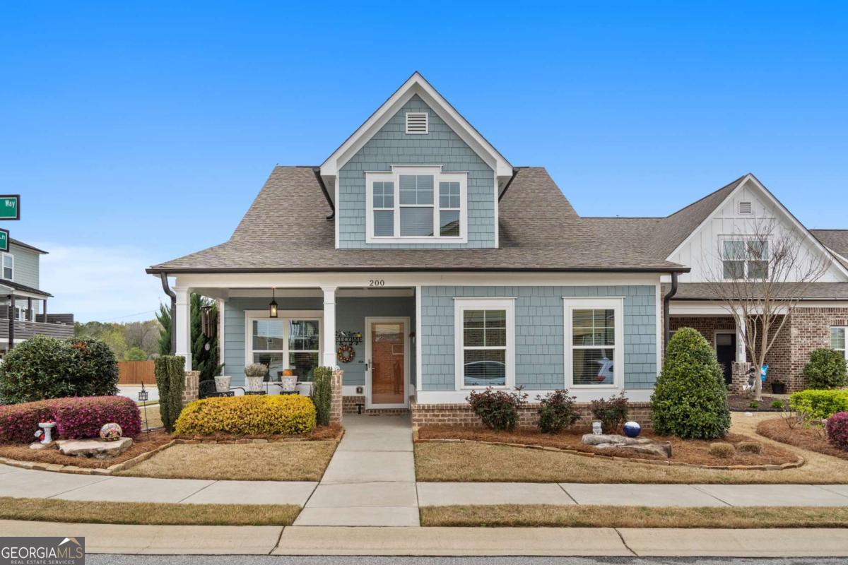 200 Oakside Way Property Photo