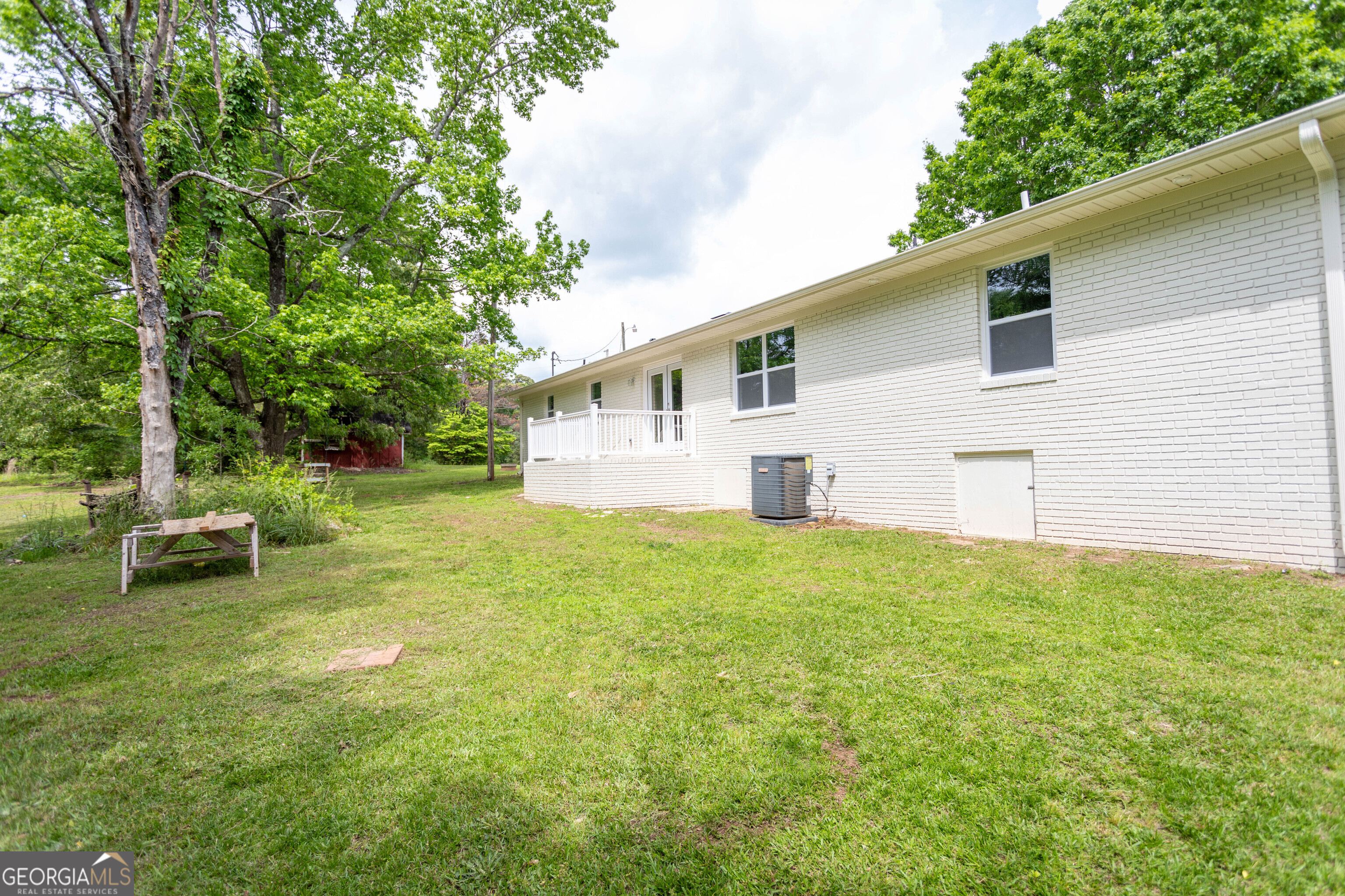 1073 We King Road Property Photo 10