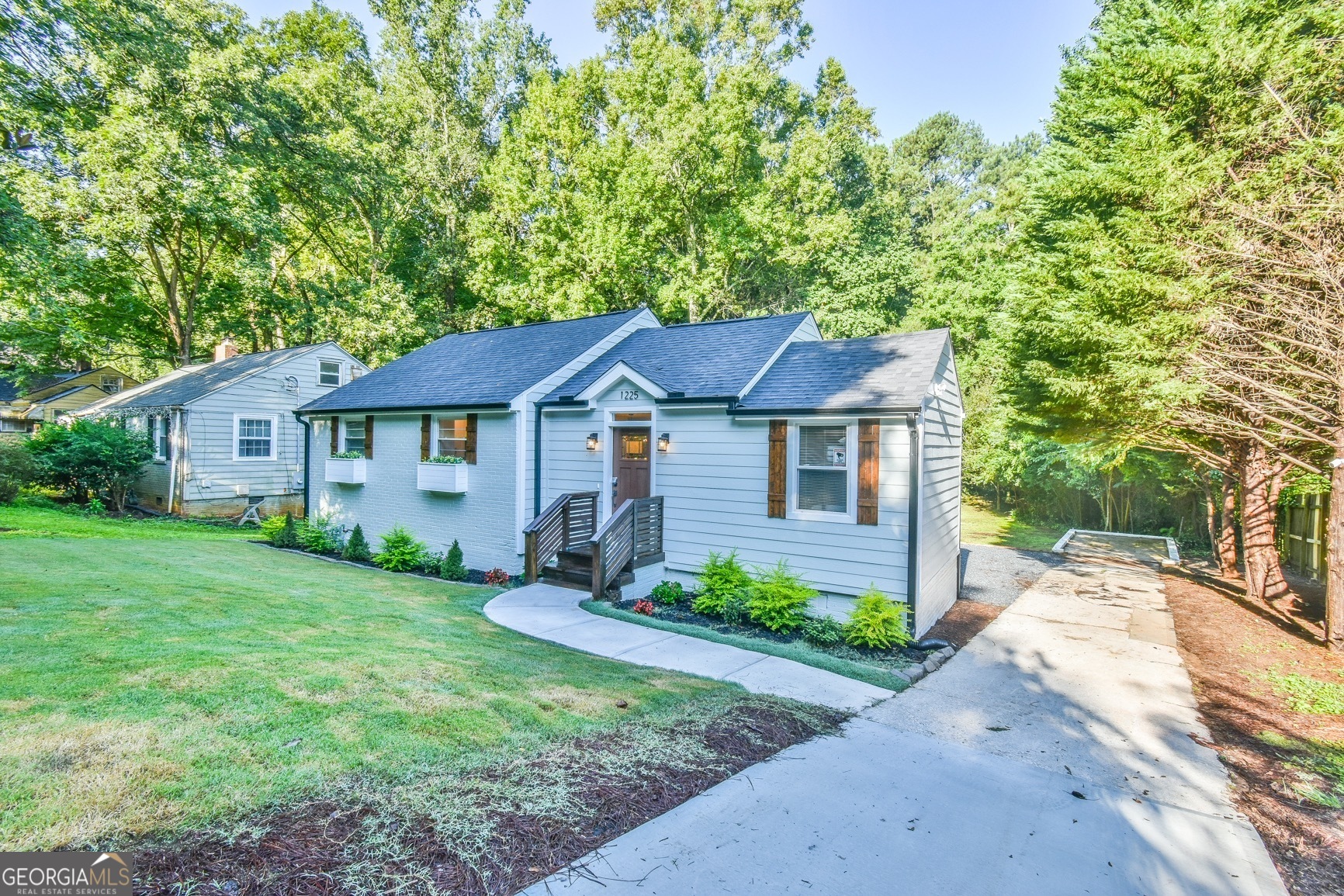 1225 Carter Road Property Photo