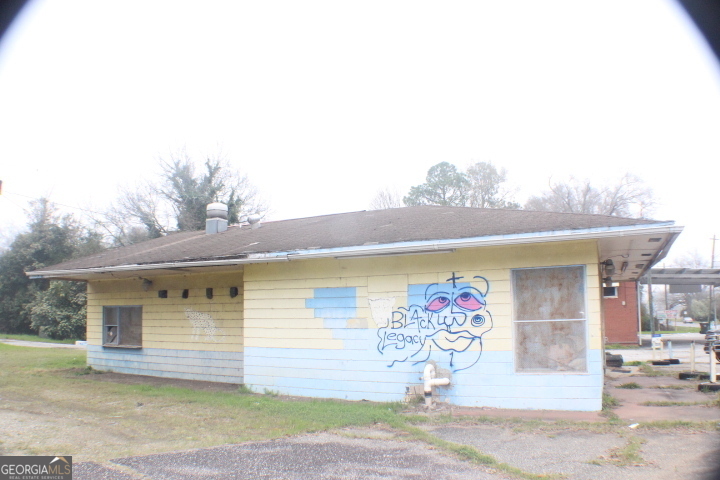 512 S Camellia Boulevard Property Photo 2