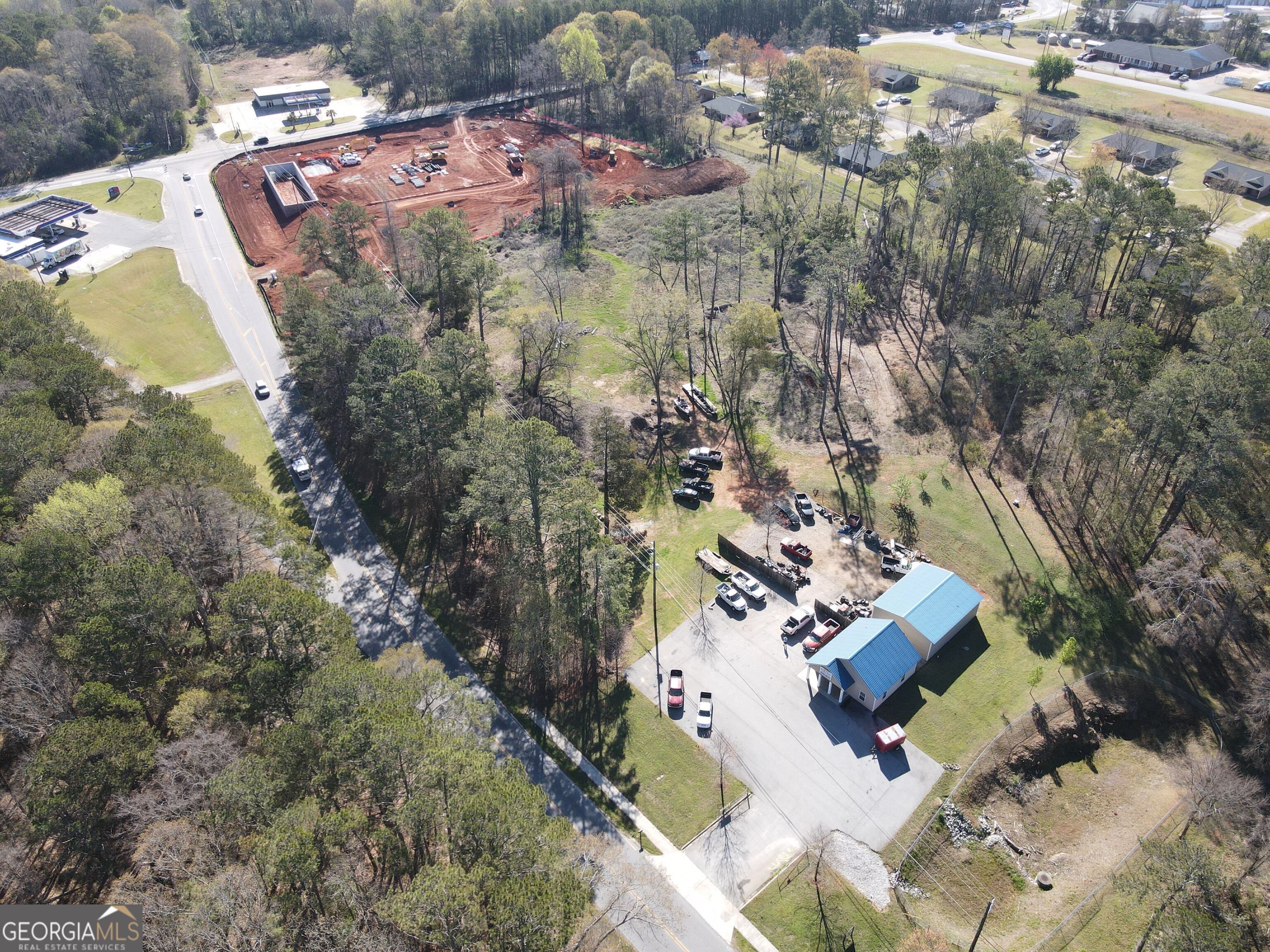 7117 Brown Bridge Road Property Photo 2