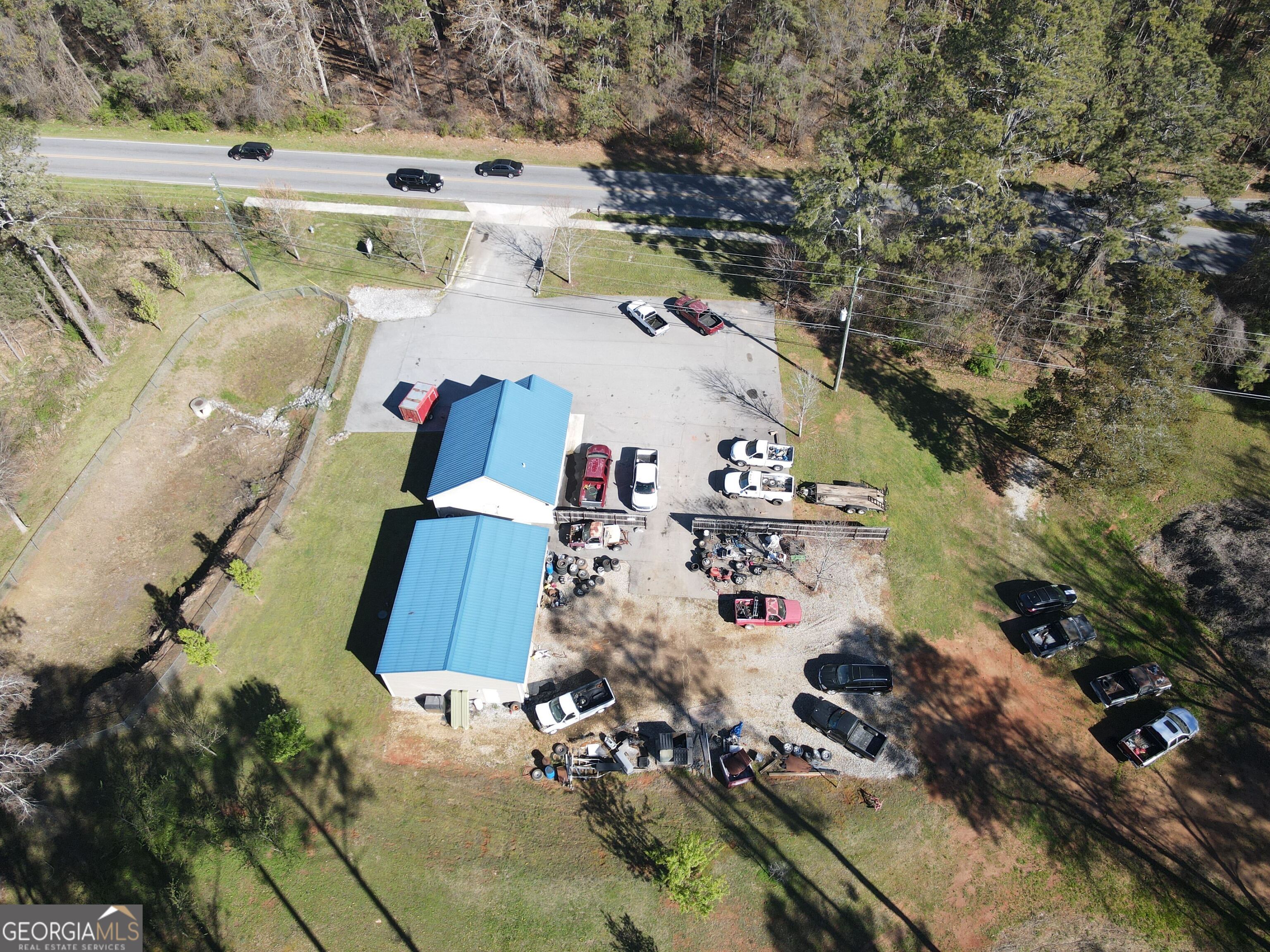 7117 Brown Bridge Road Property Photo 4