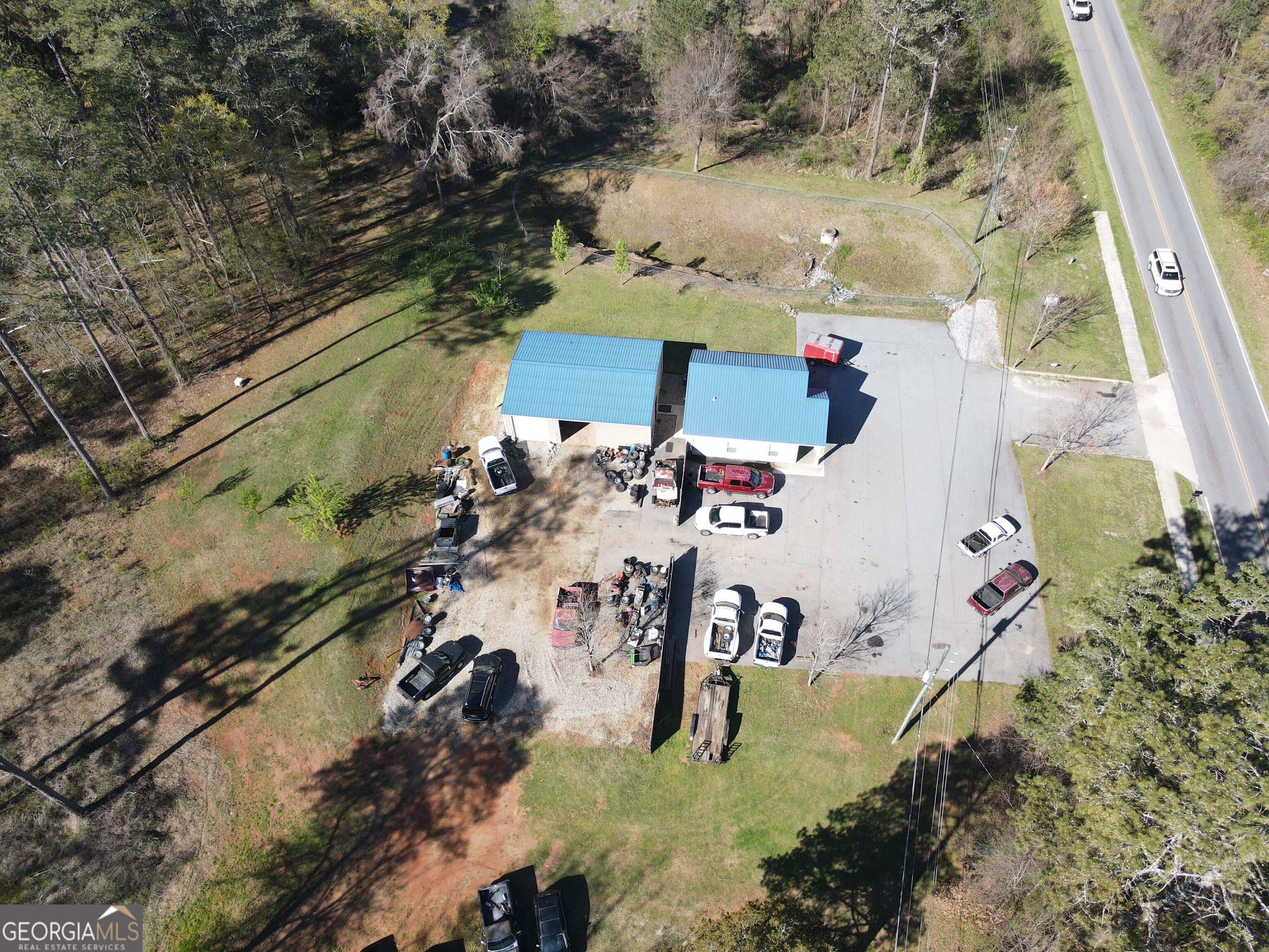 7117 Brown Bridge Road Property Photo 5