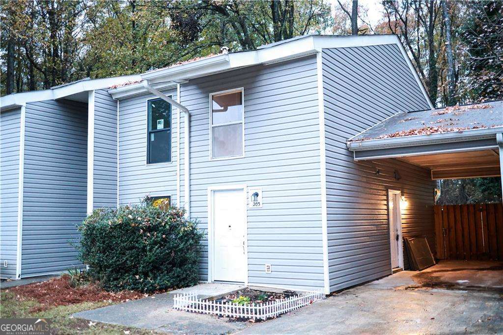 203 Governors Drive Property Photo