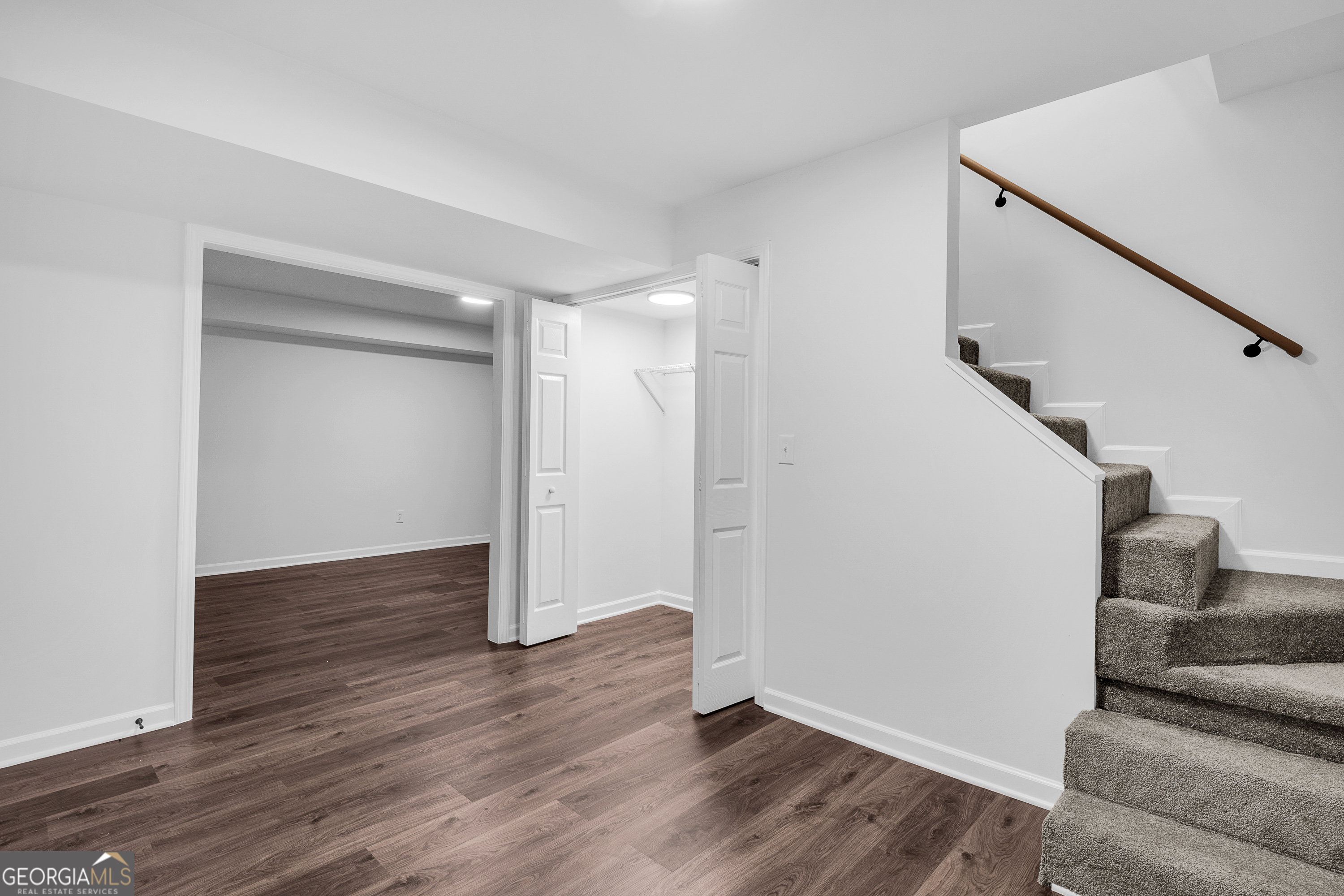 2512 Hidden Hills Drive Property Photo 15