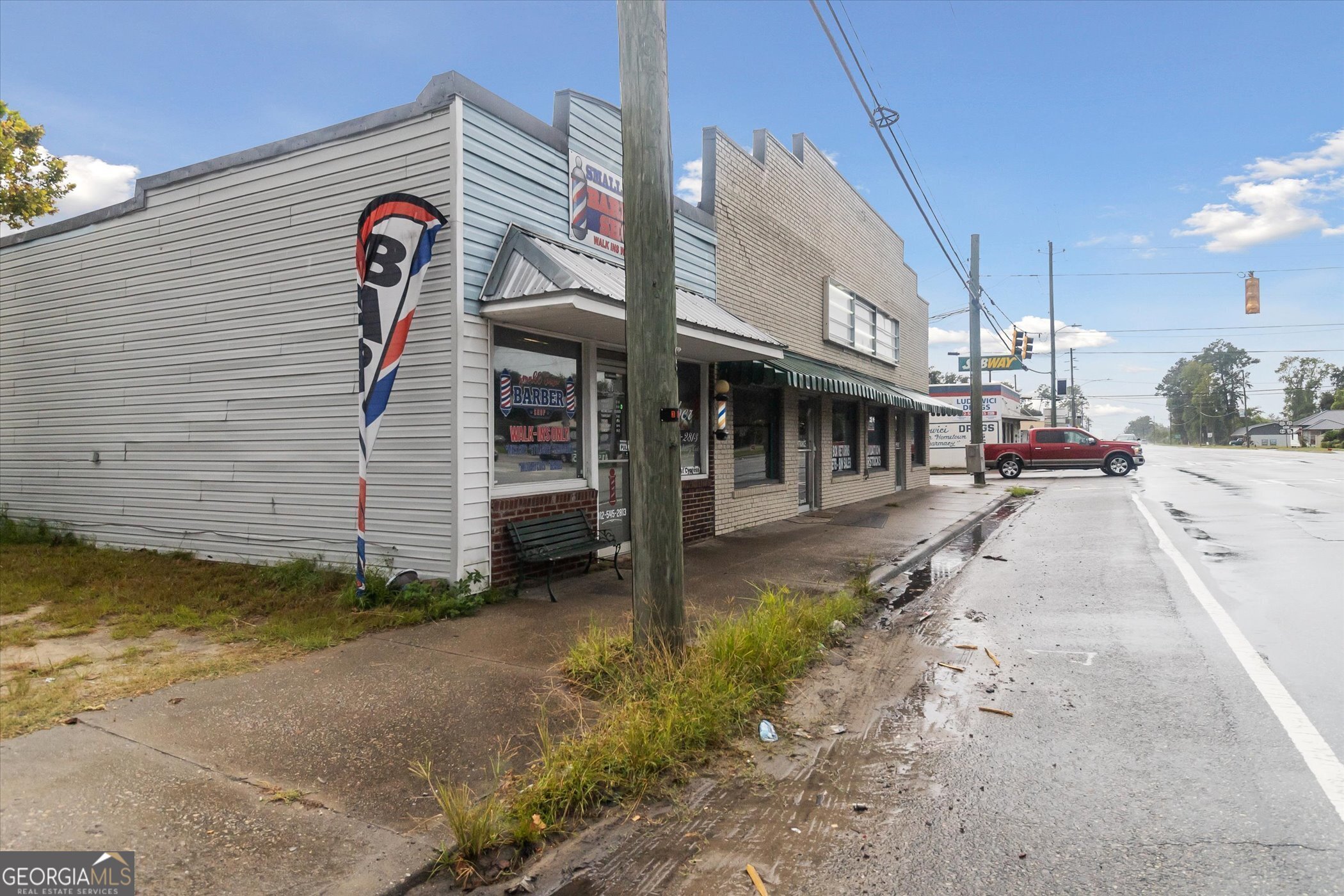 16 E Cypress Street Property Photo 2