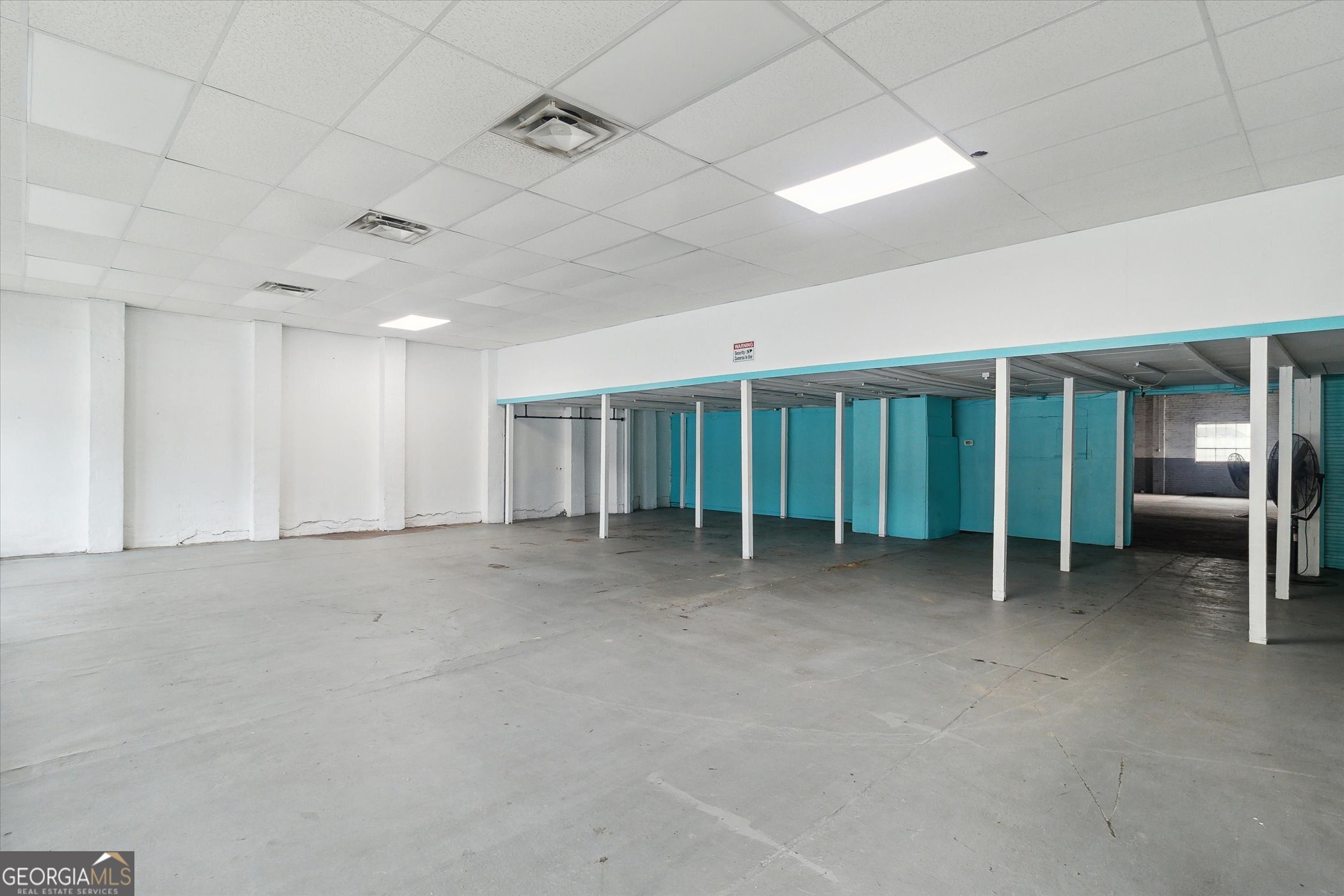 16 E Cypress Street Property Photo 4