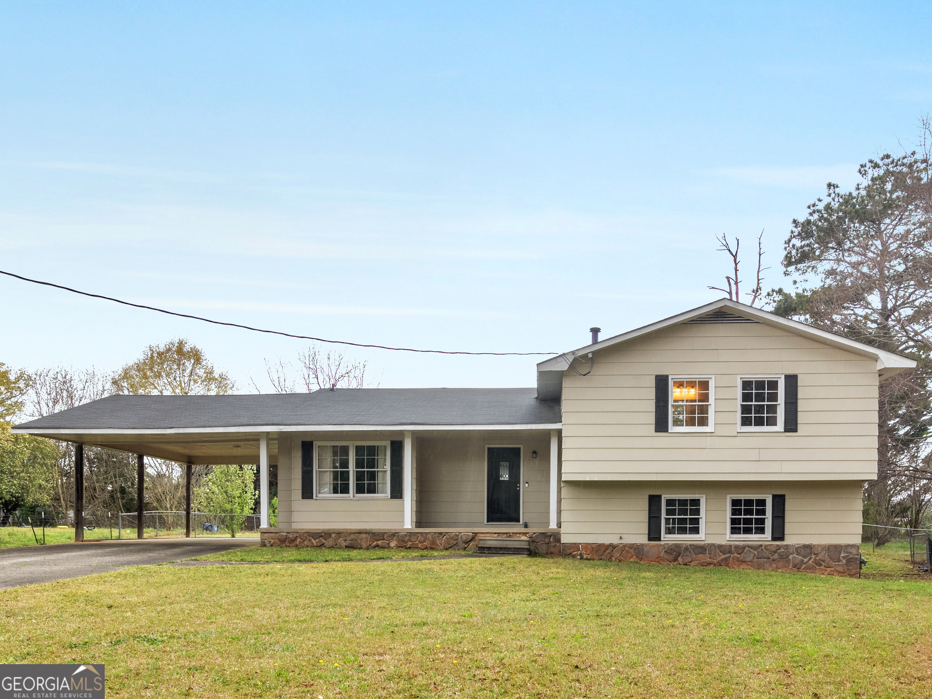 71 Russell Road Property Photo 1
