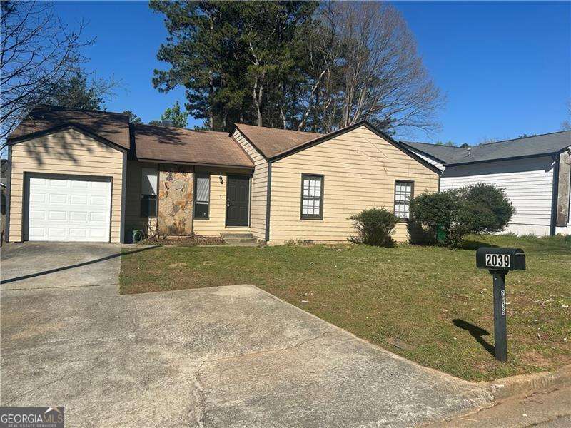 2039 Corners Circle Property Photo 1