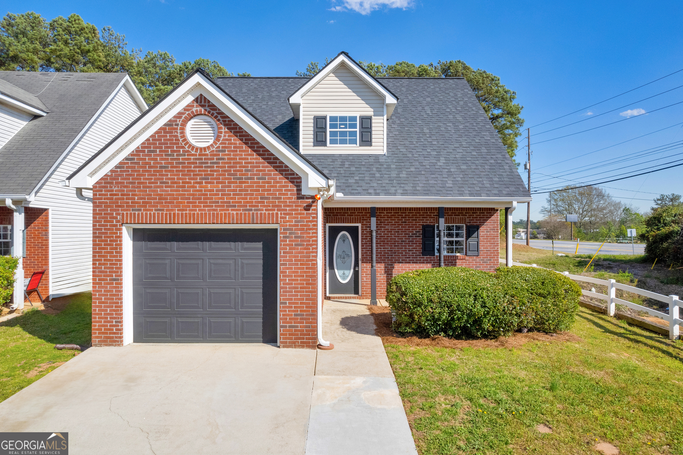 7584 Winderemere Park Property Photo 1