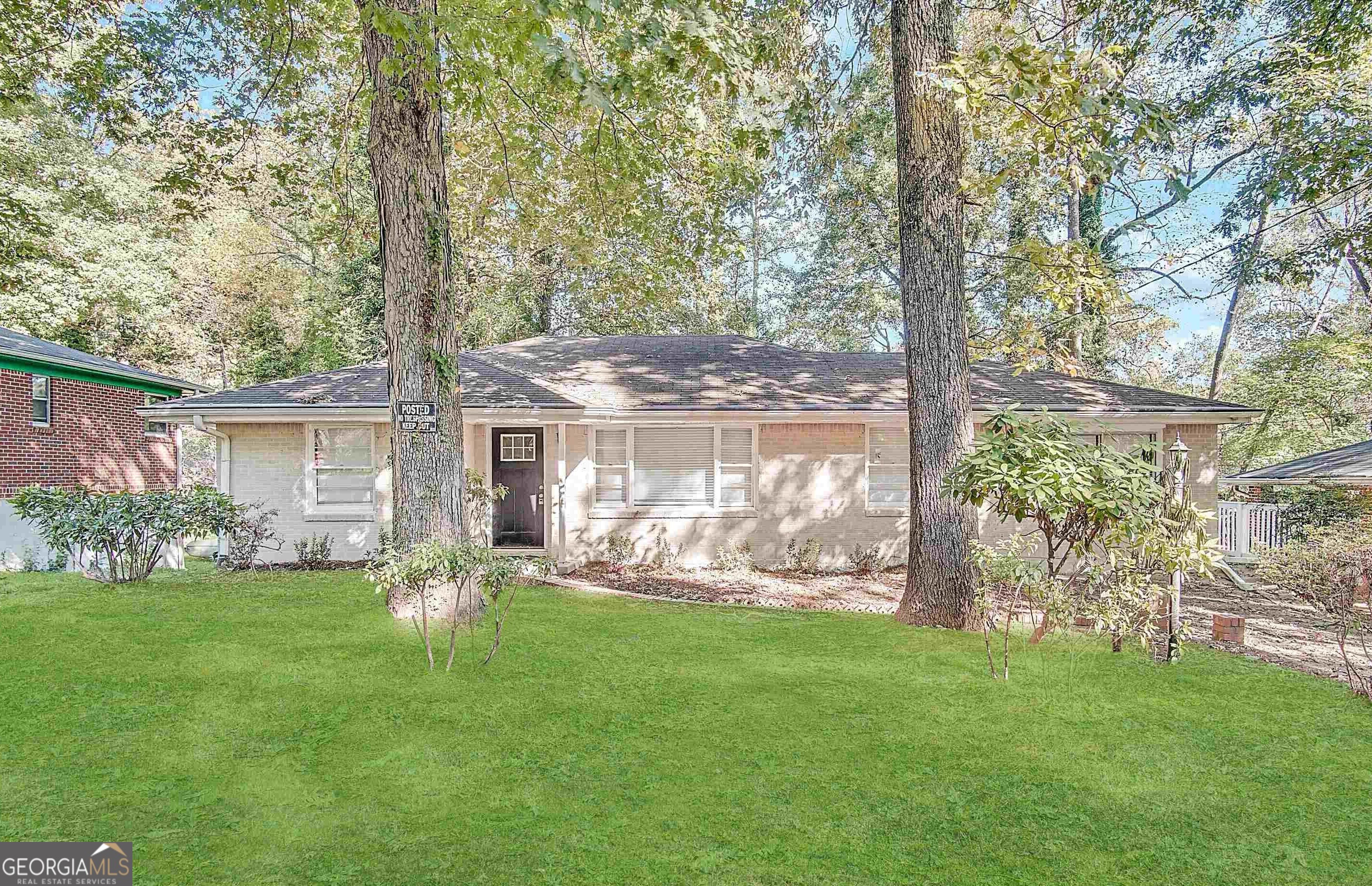 1923 Rosewood Road Property Photo 1