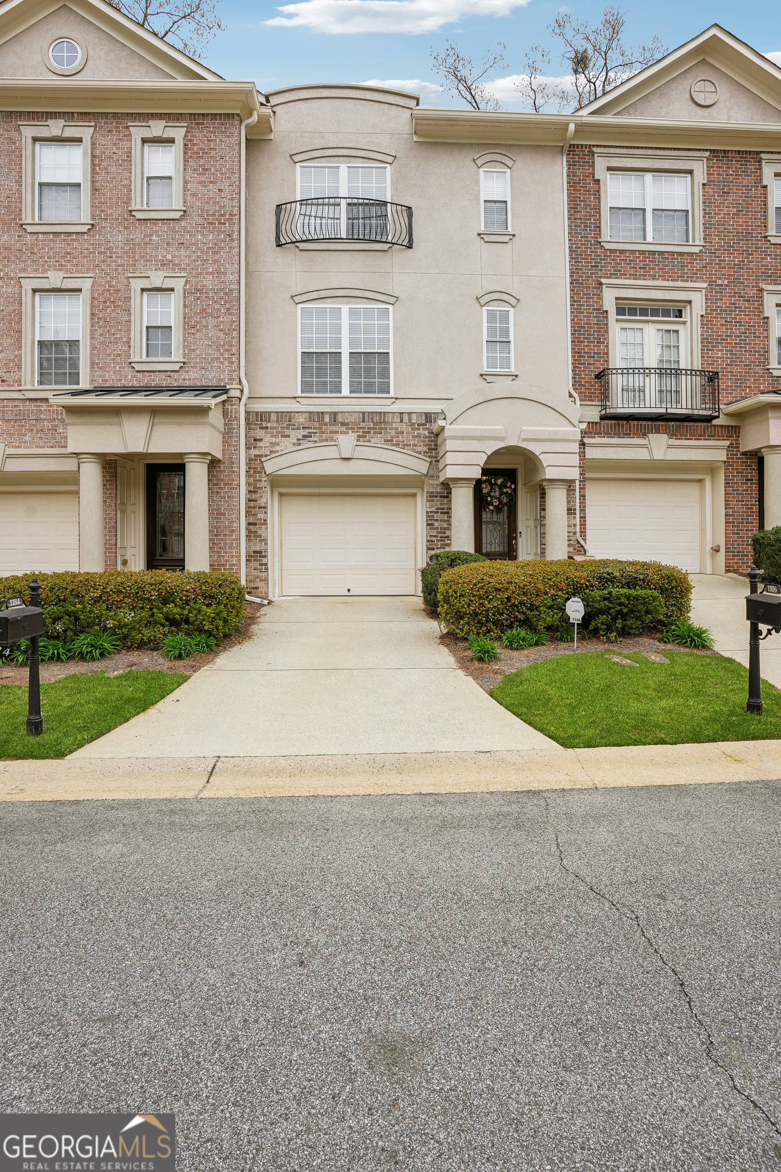1186 Arbor Park Lane SW Property Photo 1