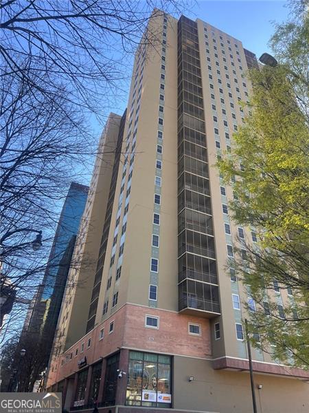 300 Peachtree # 17h Property Photo 1