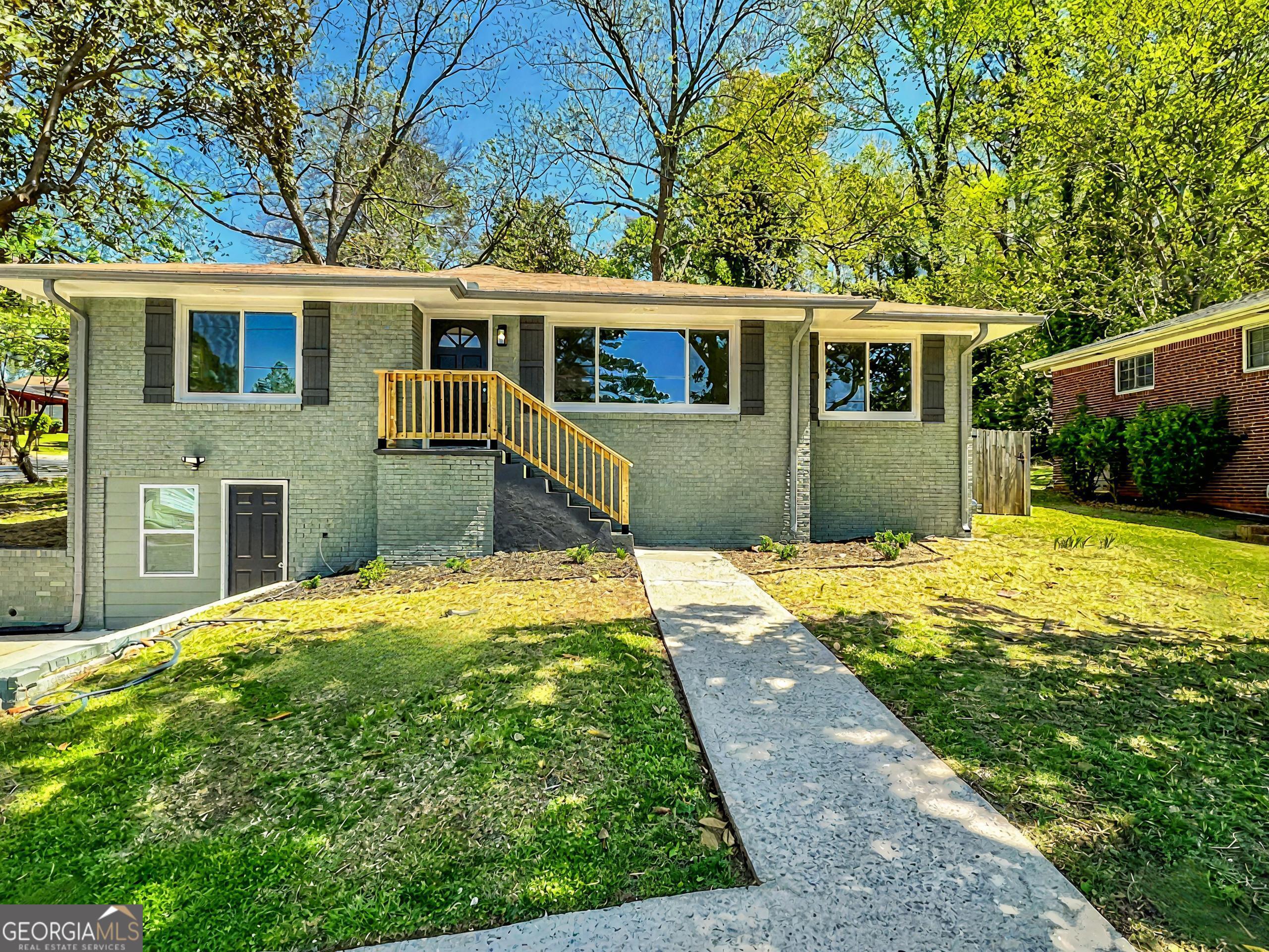147 Hermer Circle Nw Property Photo 1