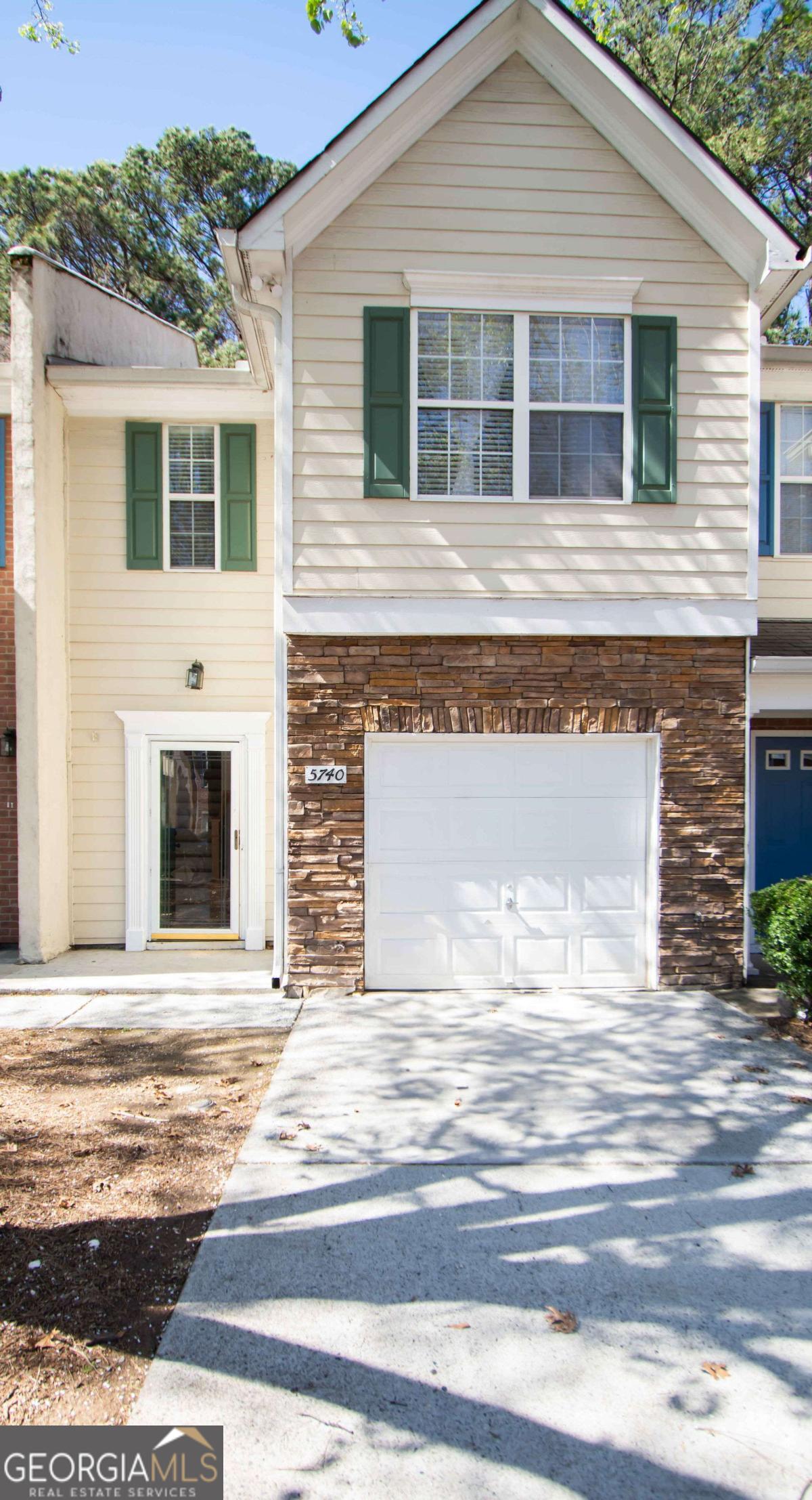 5740 Terremont Circle Property Photo 1