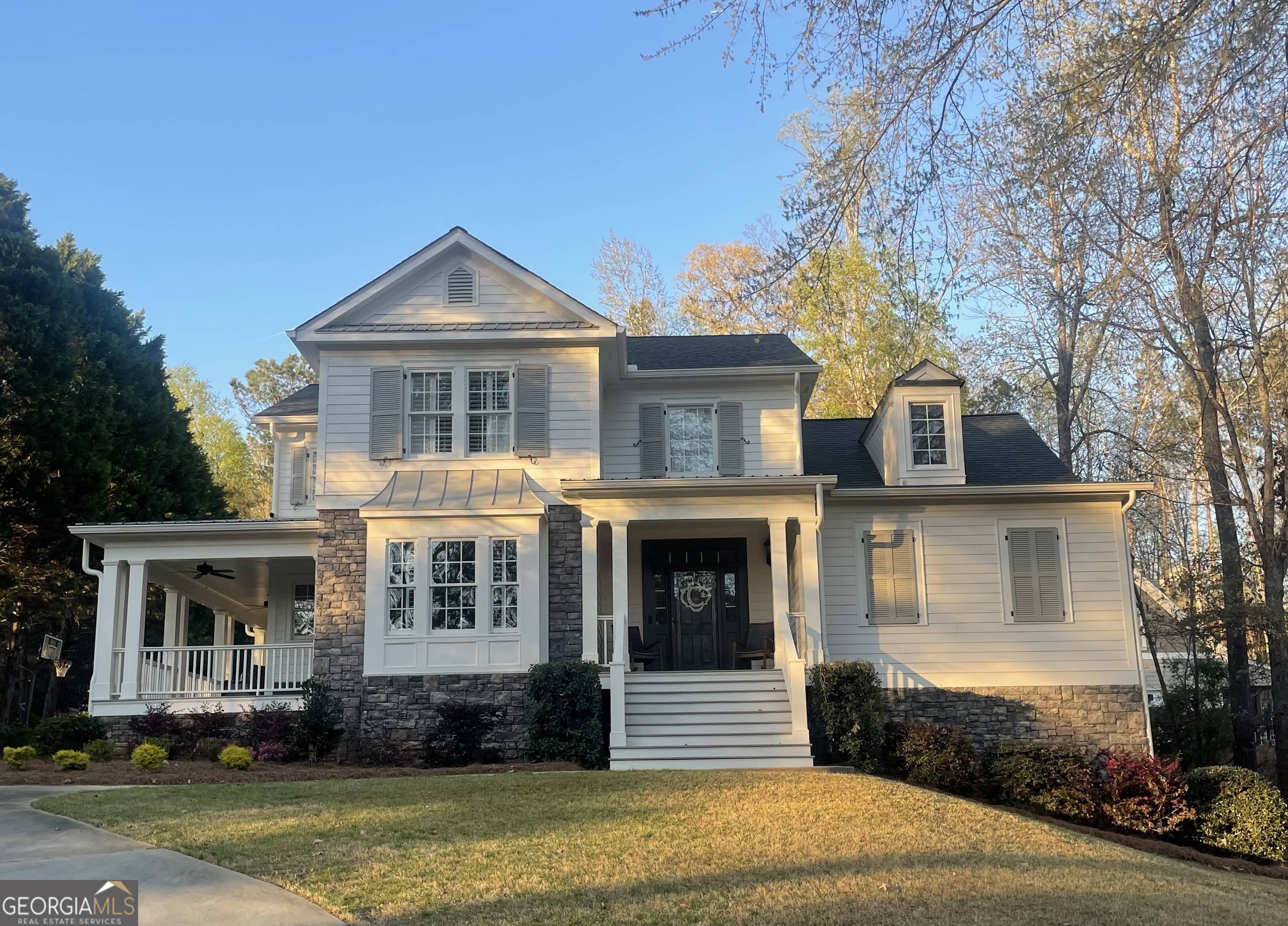 207 Newport Drive Property Photo 1