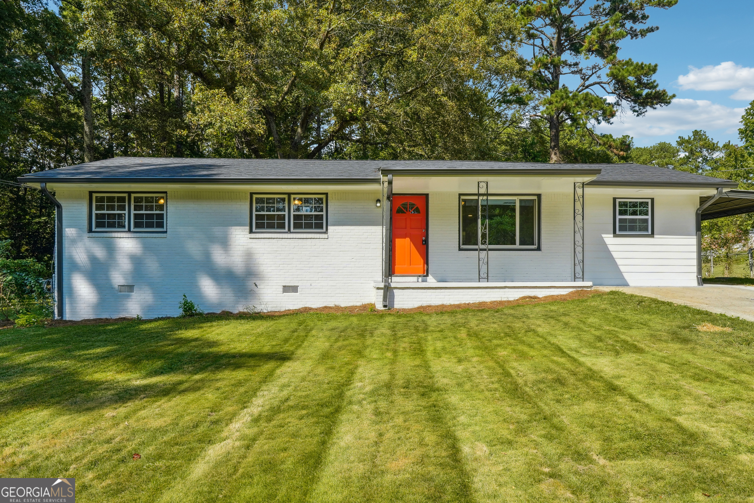 1554 Pine Court Property Photo 1