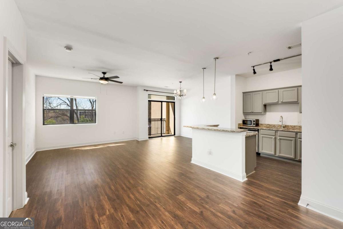 2230 Cheshire Bridge Road Ne # 410 Property Photo 1