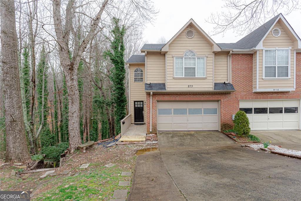 873 Edgewater Circle Property Photo 1