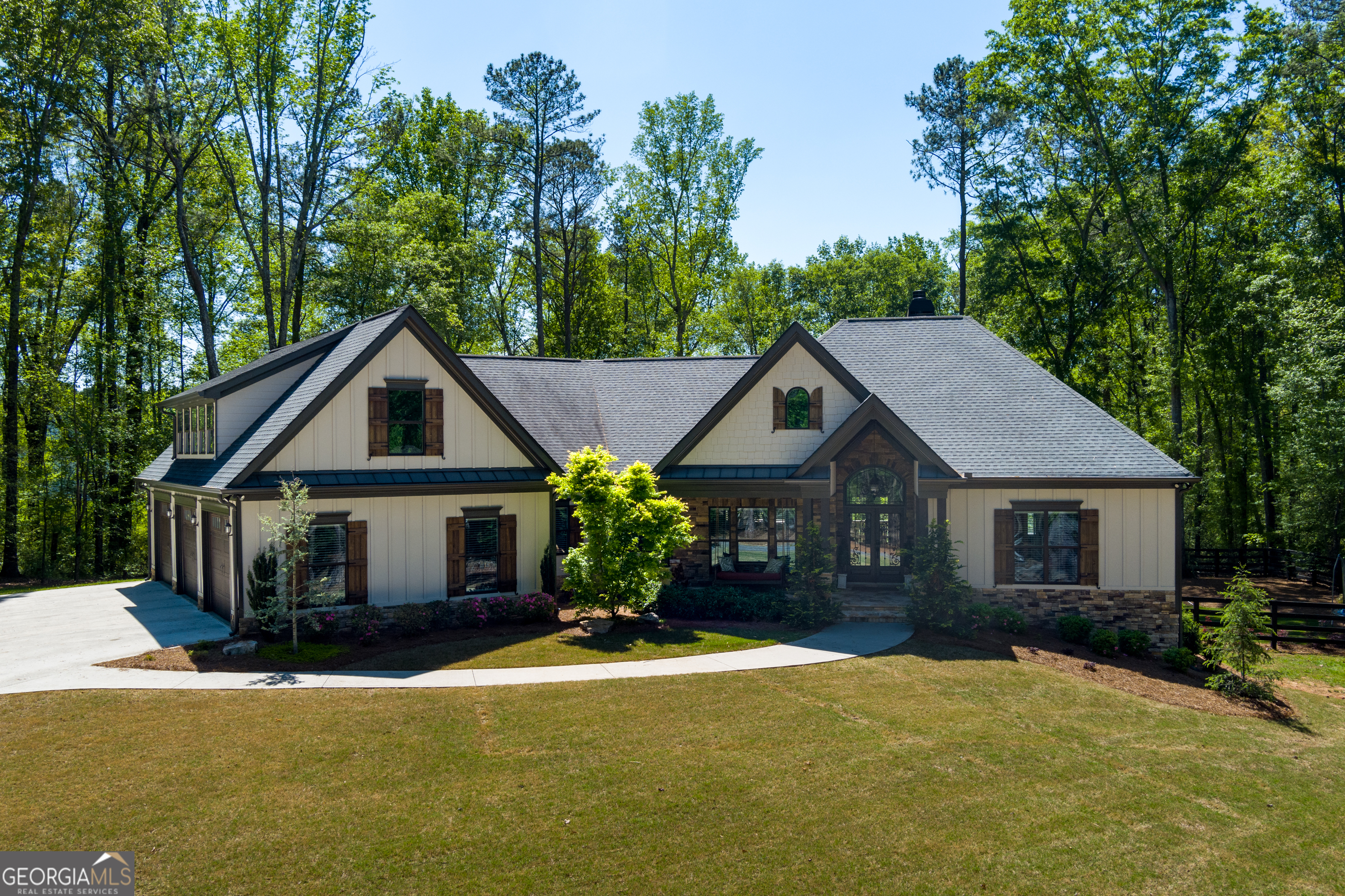 447 Lacy Road Property Photo 1