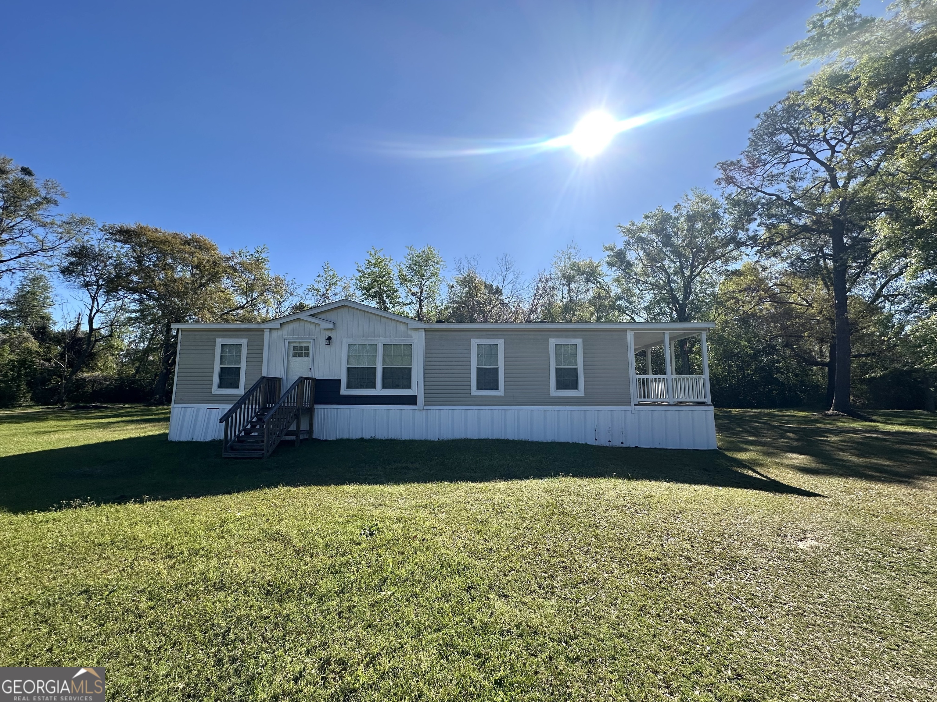 2545 J M Drive Property Photo 1