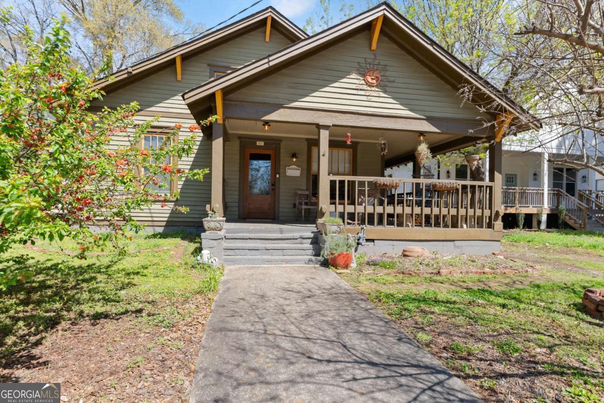 857 Dill Avenue Sw Property Photo 1