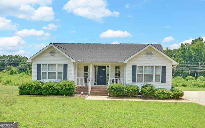 363 Memorial Road Property Photo 1
