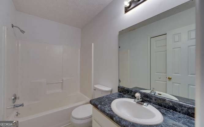 363 Memorial Road Property Photo 19