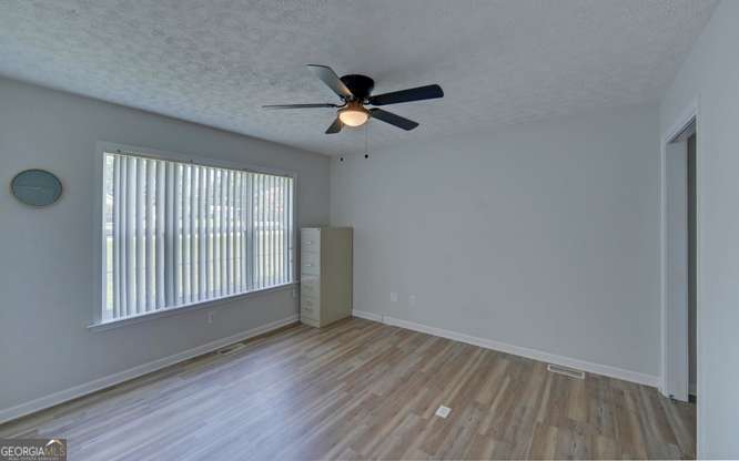 363 Memorial Road Property Photo 22