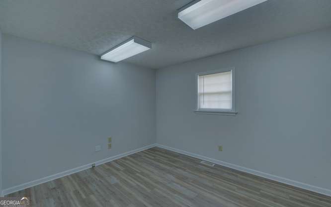 363 Memorial Road Property Photo 26