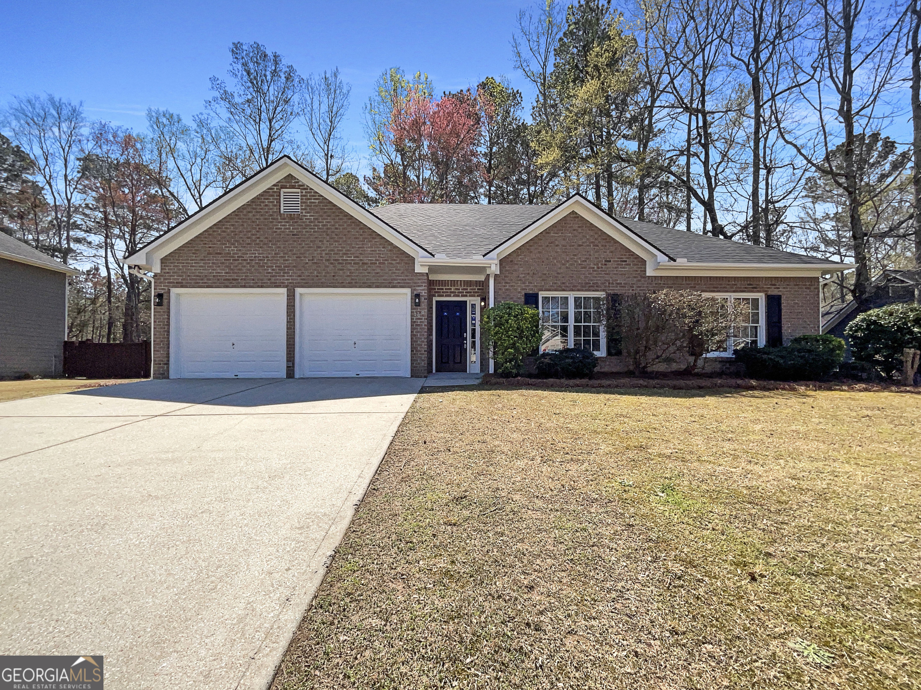423 Legend Creek Lane Property Photo 1