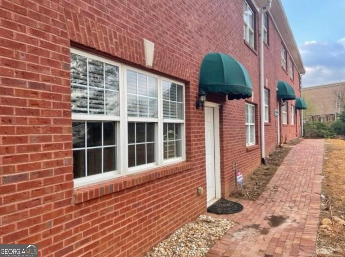 327 Dahlonega Street # 103b Property Photo 1