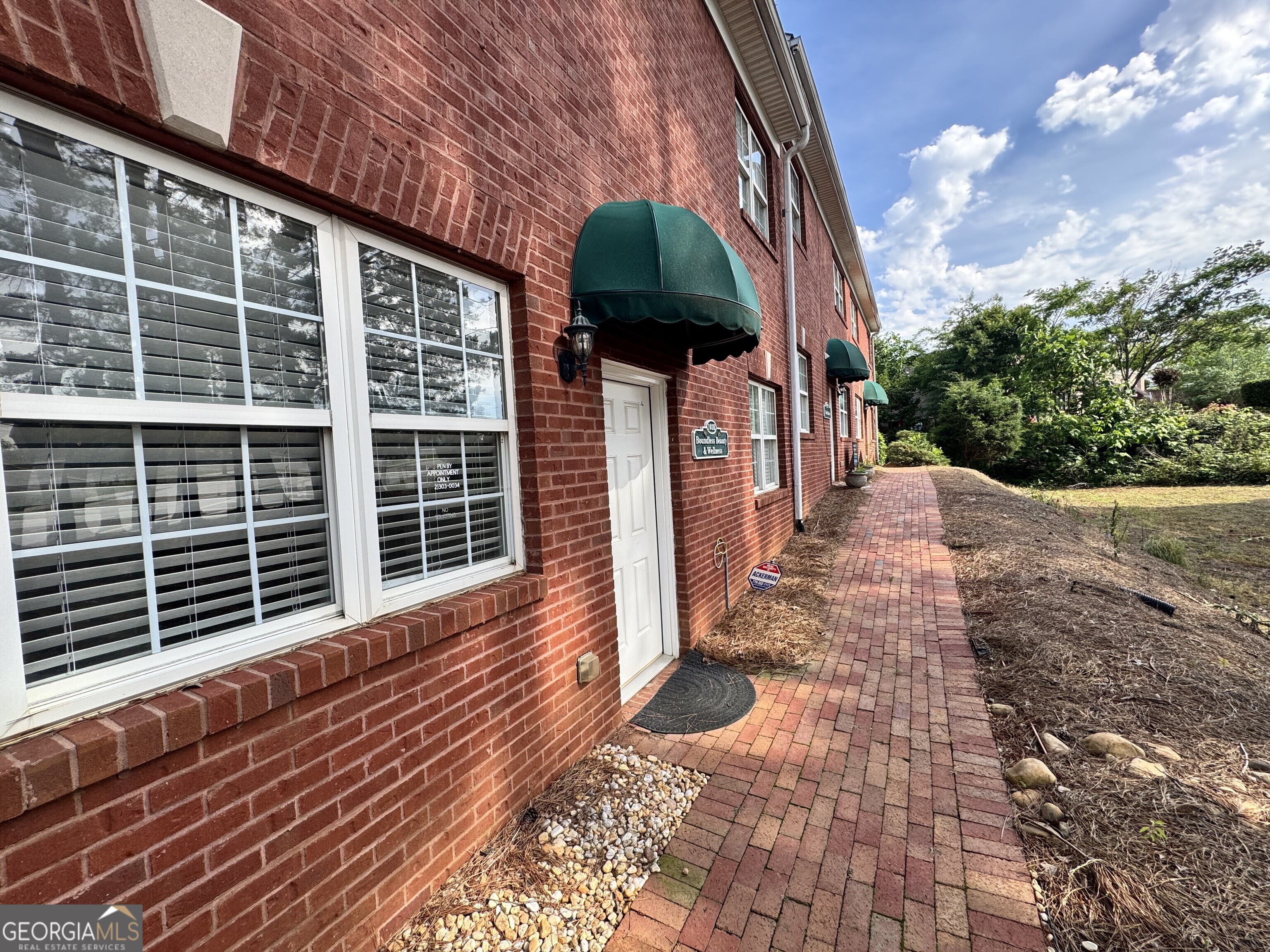 327 Dahlonega Street # 103b Property Photo 14