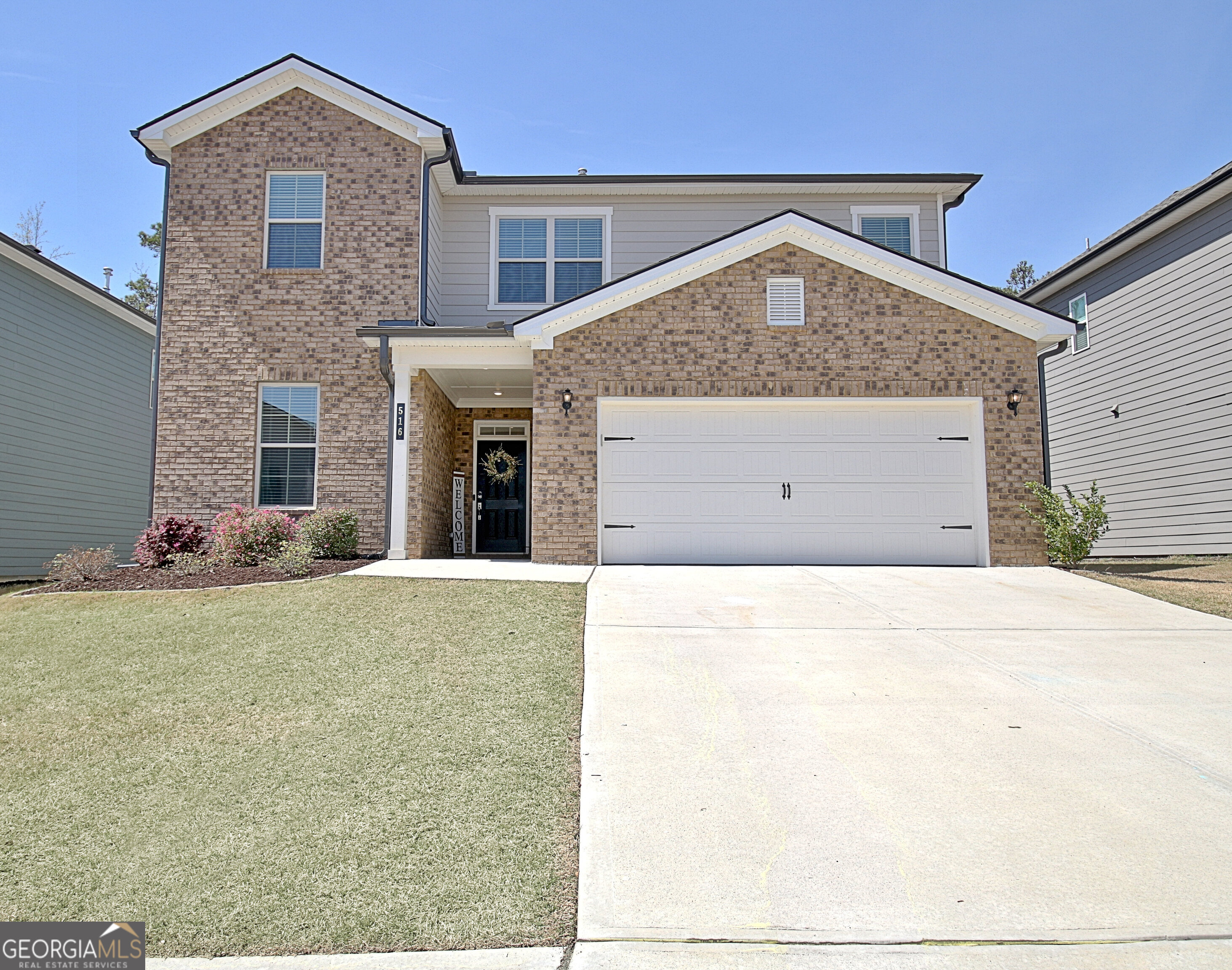 516 Cunninghame Drive Property Photo 1