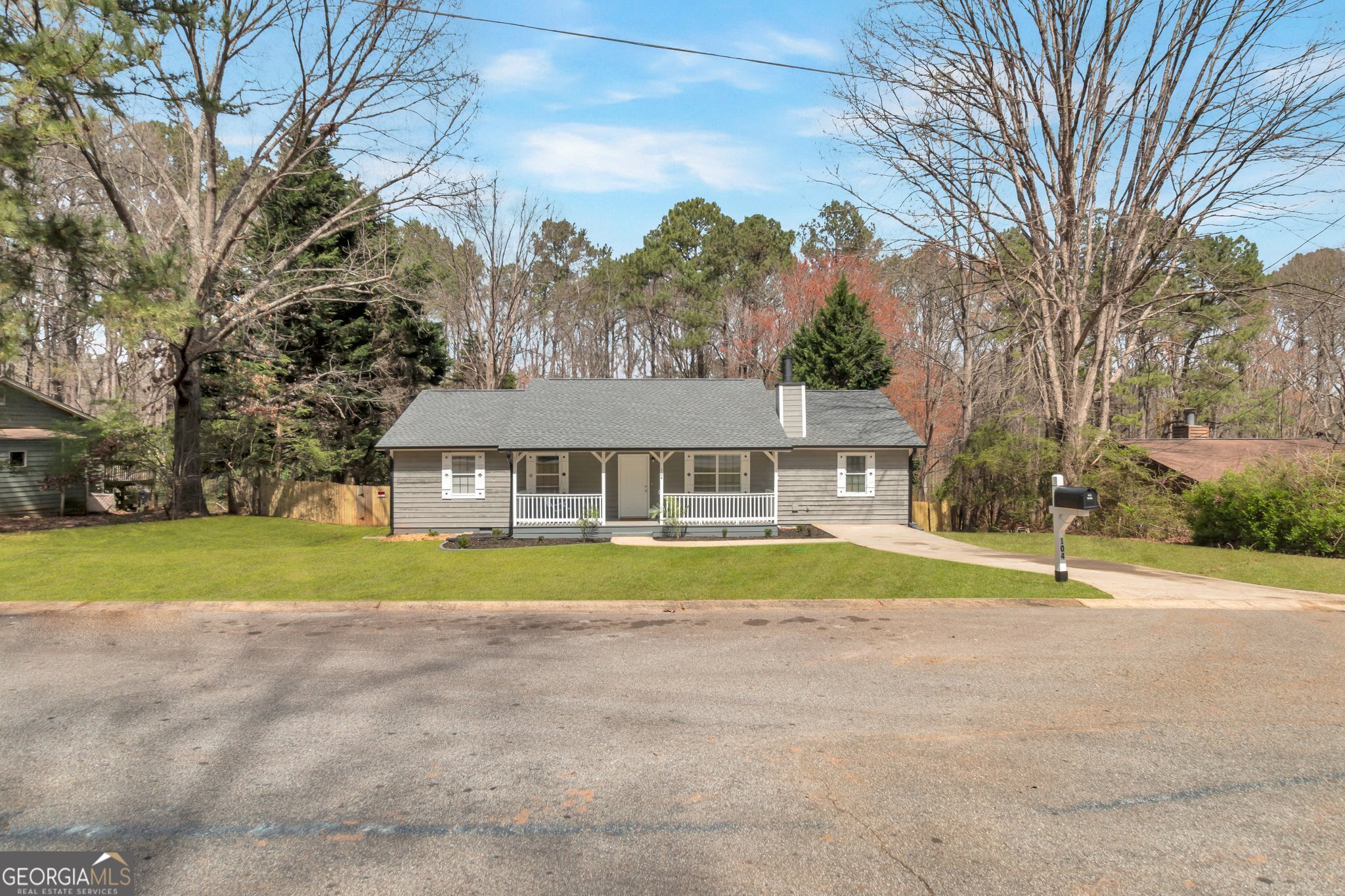 104 Park Circle Property Photo 1