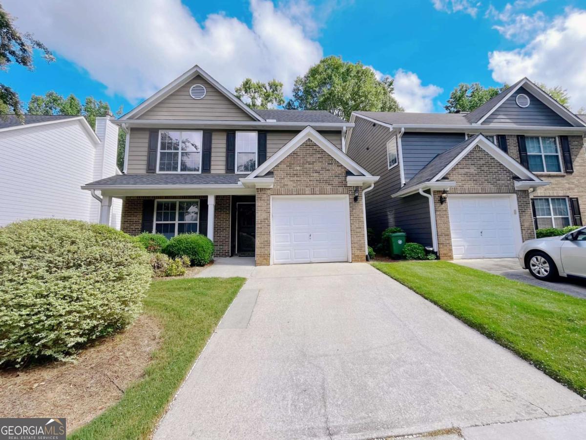 1421 Gates Circle Se Property Photo 1