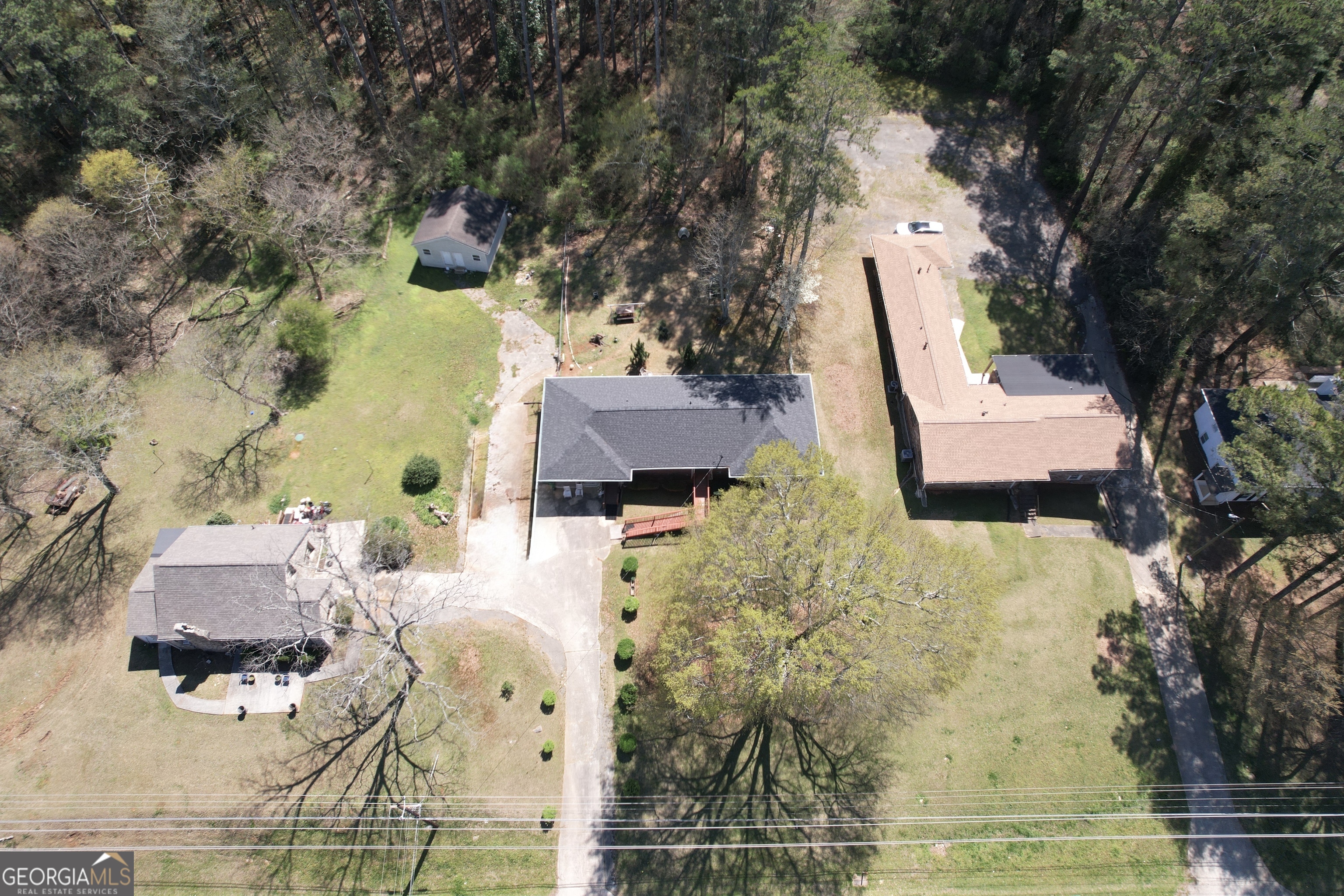 5181 Covington Highway Property Photo 5