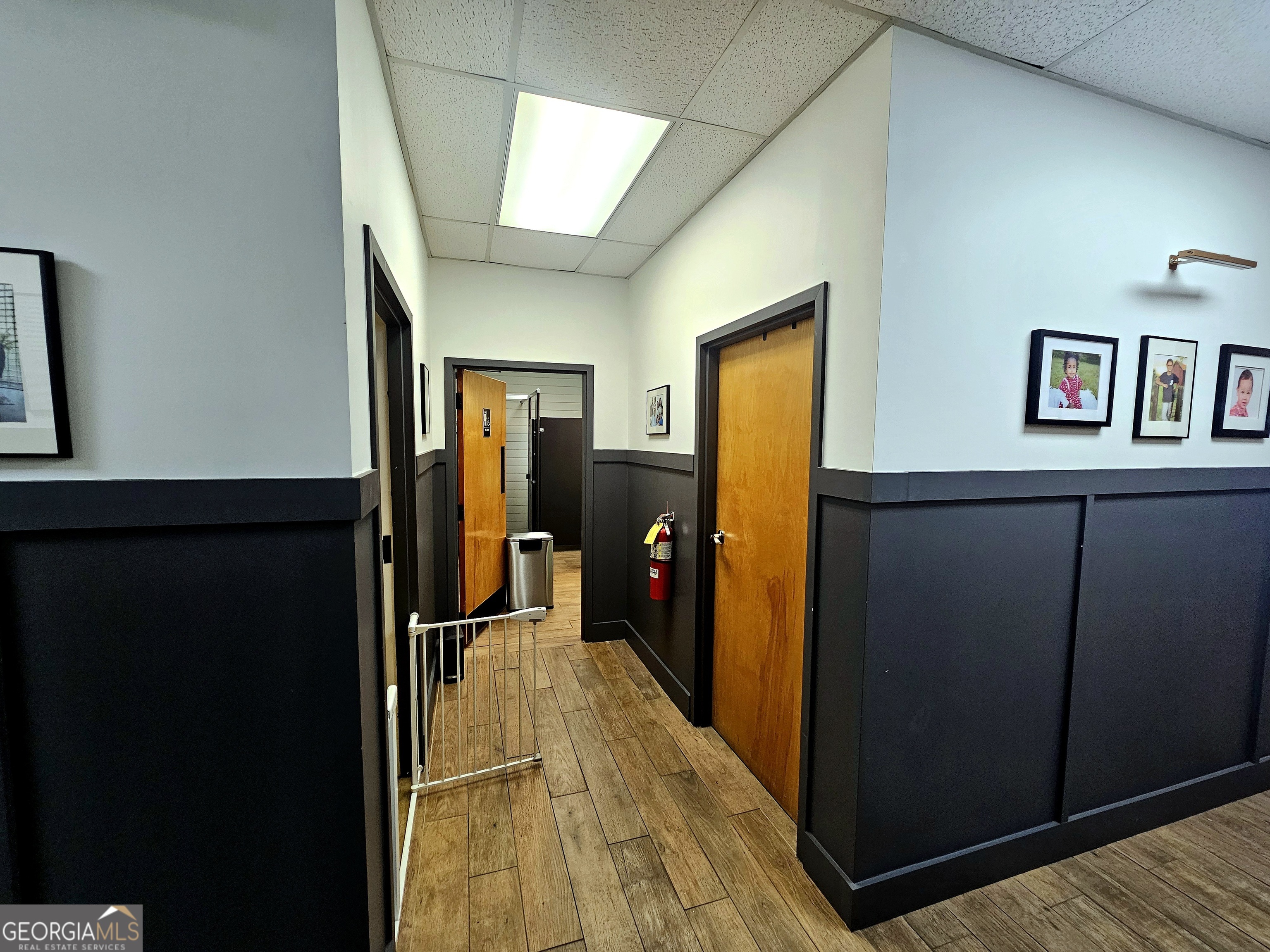 1590 Oakbrook Drive Property Photo 8