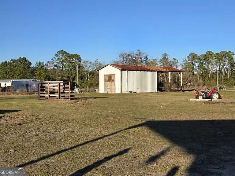 2636 Beechwood Drive Property Photo 3